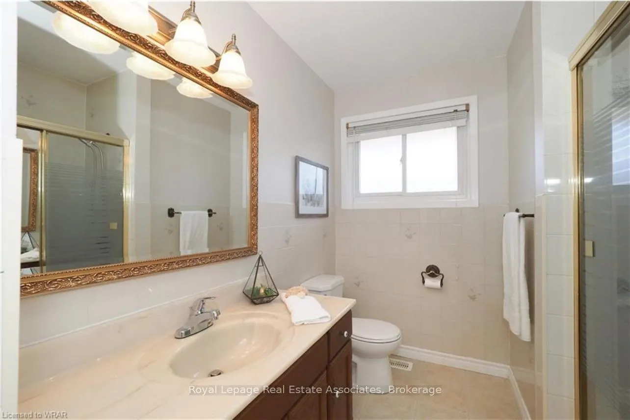 Photo 18 of Unit Main, 86 Overlea Crescent, Kitchener — HOMEH