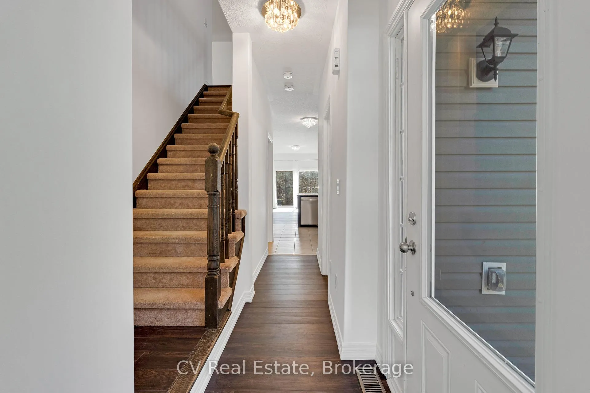 Photo 5 of 52 Isabella Drive, Orillia — HOMEH