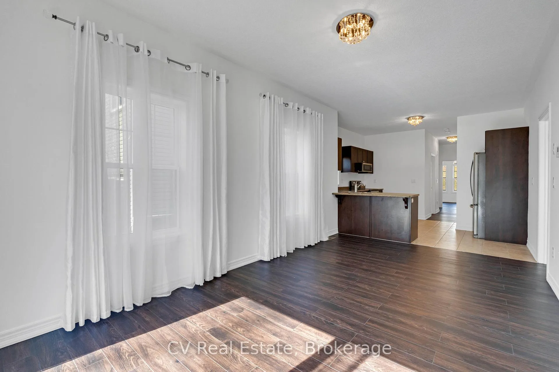 Photo 8 of 52 Isabella Drive, Orillia — HOMEH