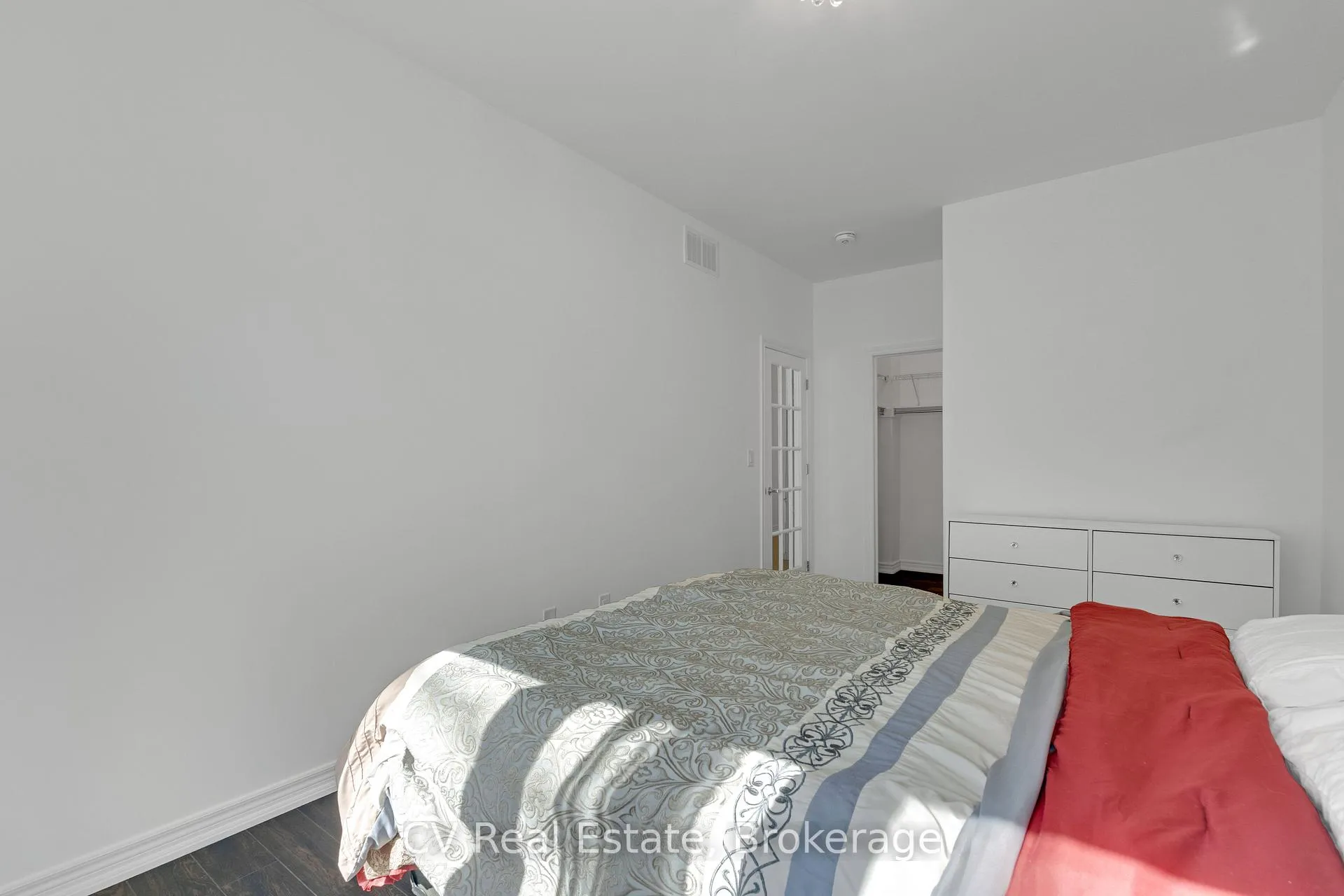 Photo 14 of 52 Isabella Drive, Orillia — HOMEH