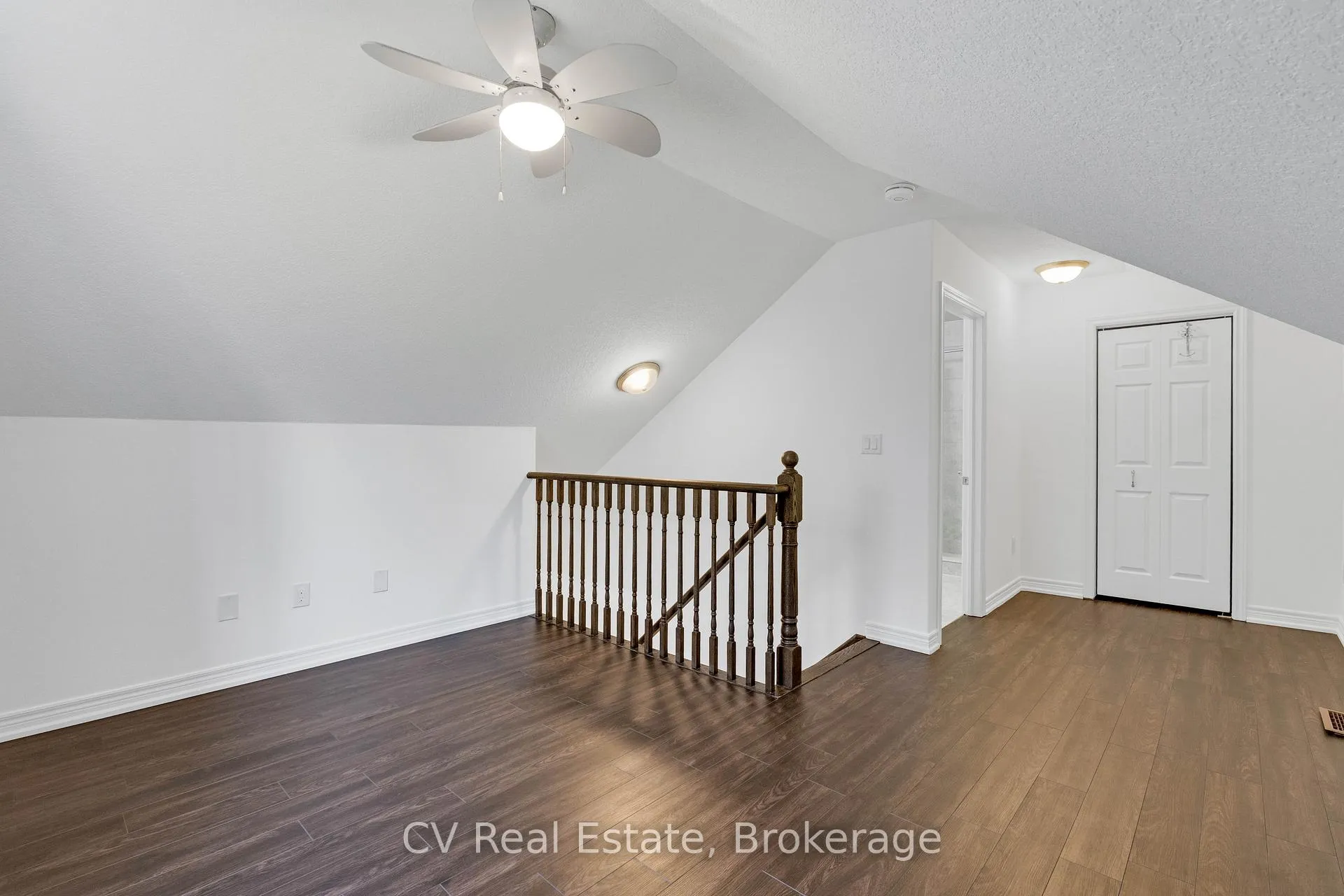 Photo 24 of 52 Isabella Drive, Orillia — HOMEH