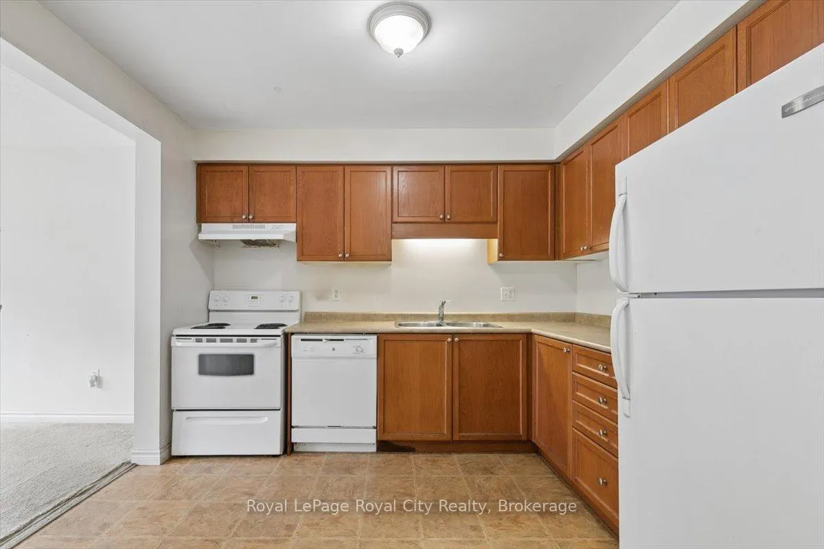 Photo 8 of Unit 10, 30 Vaughan Street, Guelph, Clairfields/Hanlon Business Park — HOMEH