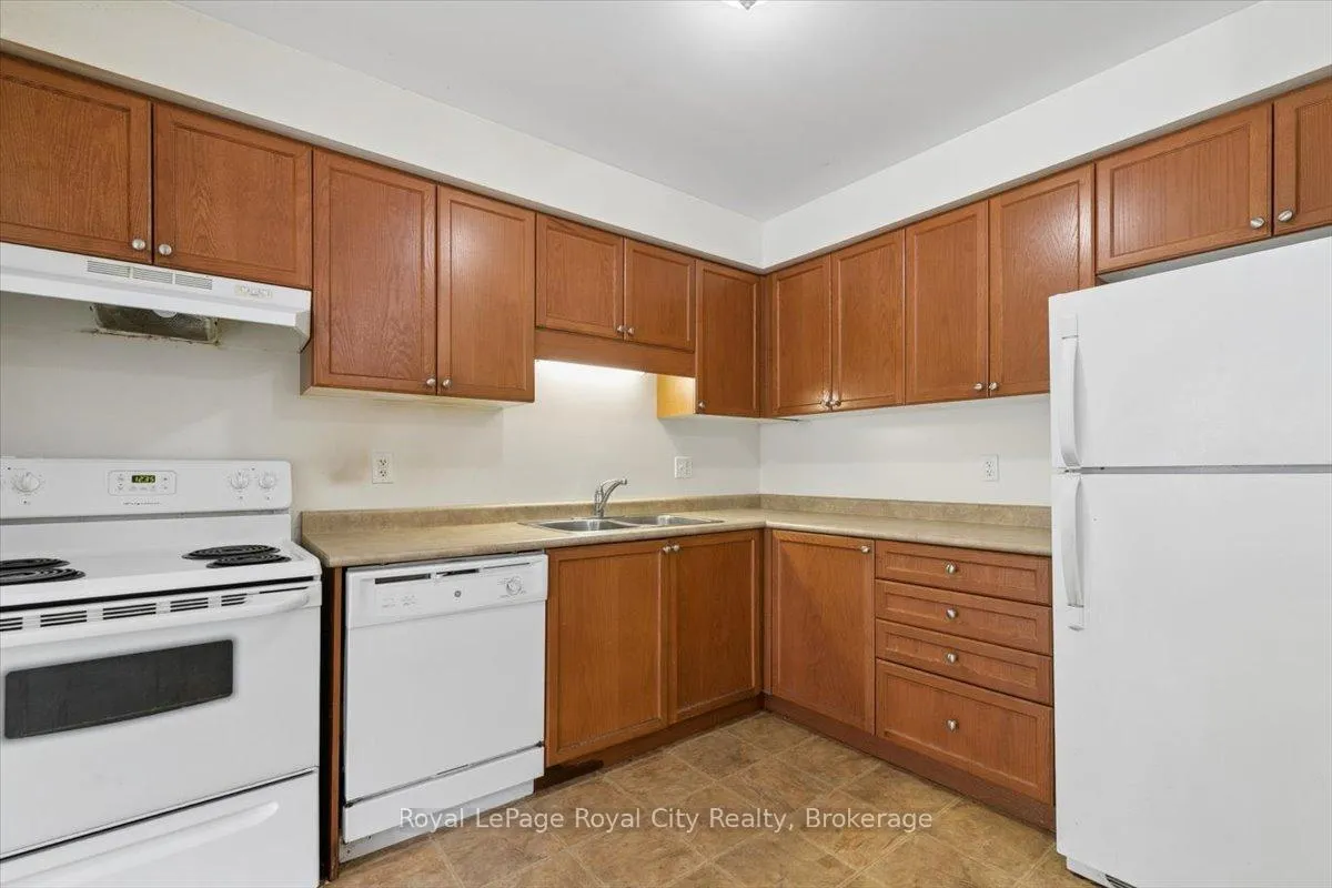 Photo 9 of Unit 10, 30 Vaughan Street, Guelph, Clairfields/Hanlon Business Park — HOMEH