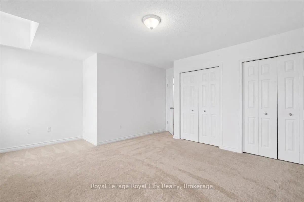 Photo 16 of Unit 10, 30 Vaughan Street, Guelph, Clairfields/Hanlon Business Park — HOMEH