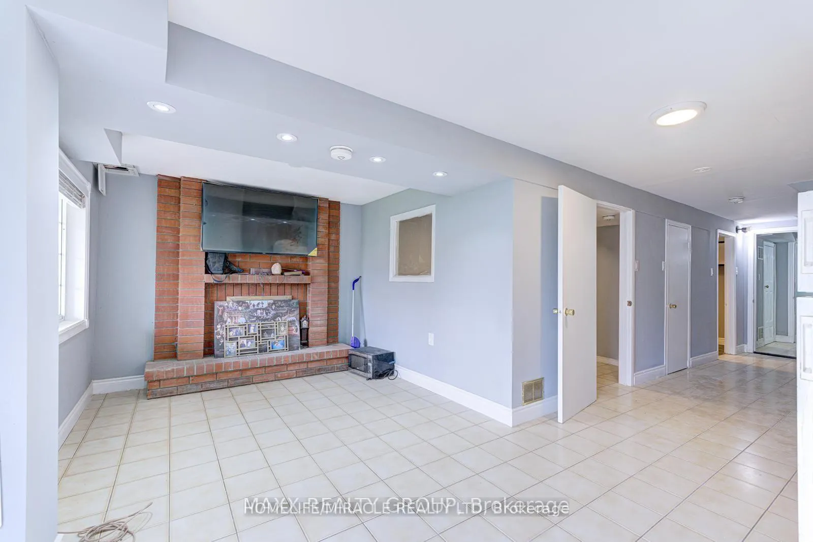 Photo 8 of 109 Woodsend Run, Brampton, Fletcher's Creek South — HOMEH