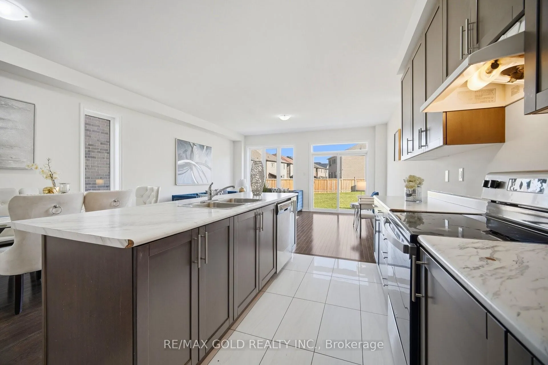 Photo 6 of 145 Adventura Road, Brampton, Northwest Brampton — HOMEH
