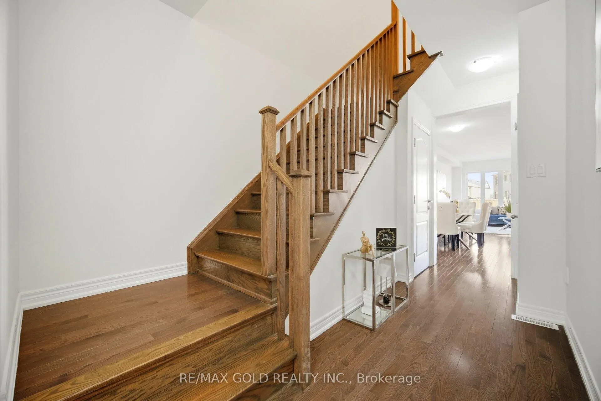 Photo 11 of 145 Adventura Road, Brampton, Northwest Brampton — HOMEH