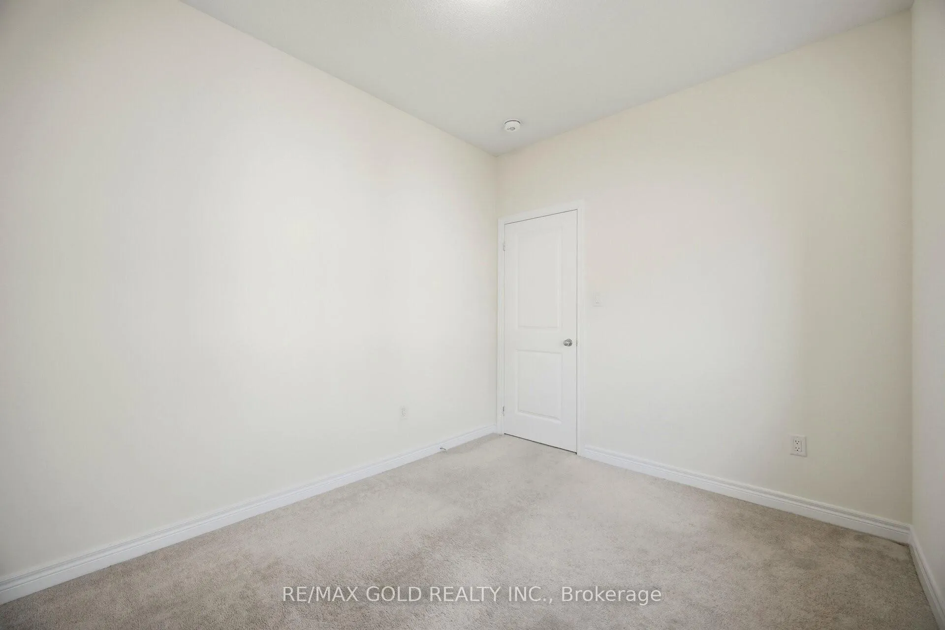 Photo 16 of 145 Adventura Road, Brampton, Northwest Brampton — HOMEH
