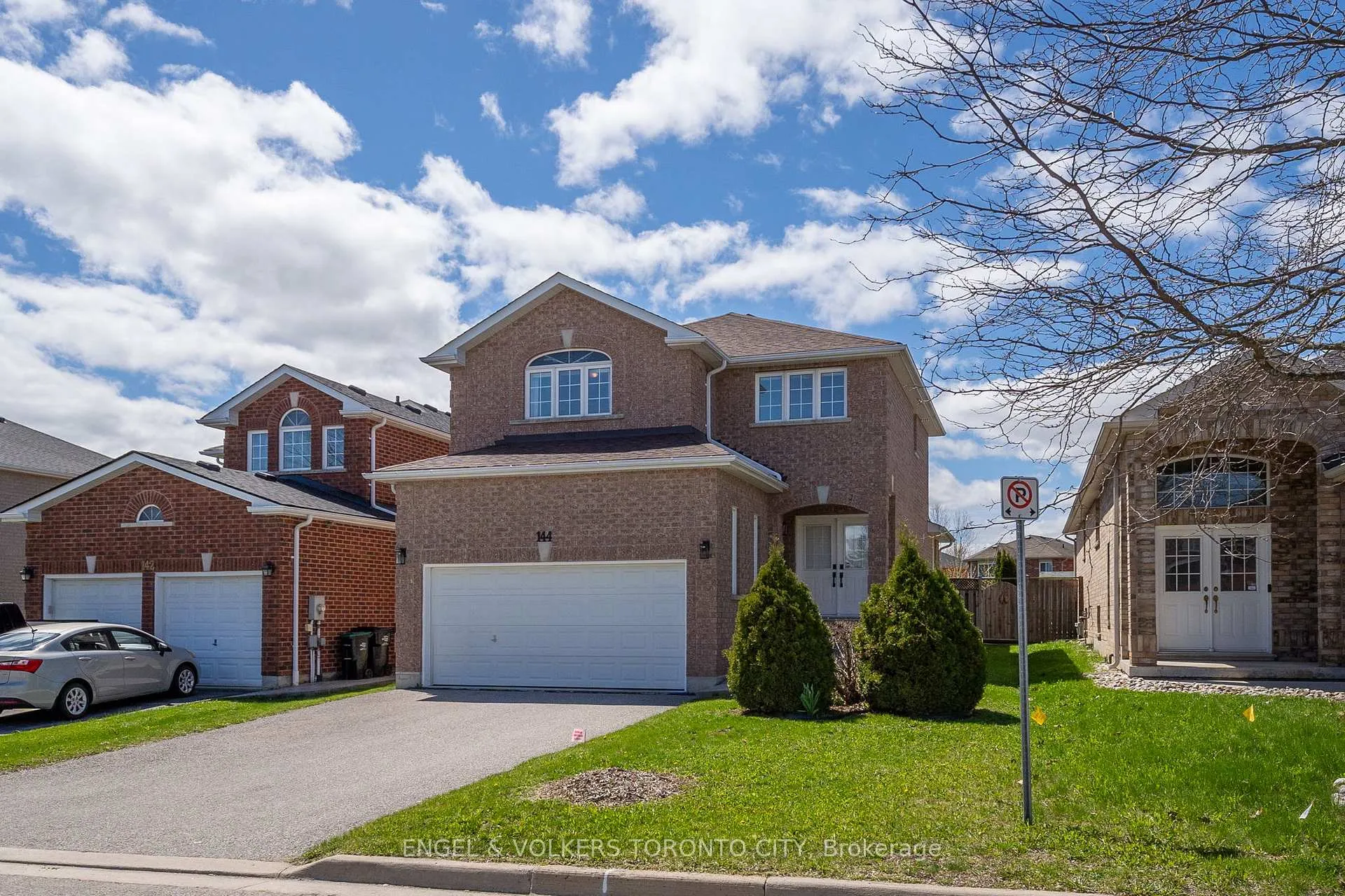 Photo 9 of 144 Buchanan Drive, New Tecumseth, Alliston — HOMEH