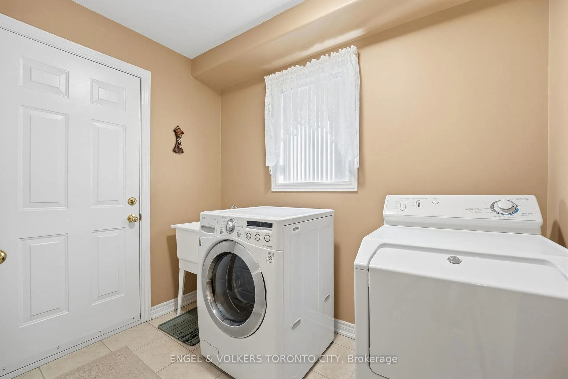 Photo 28 of 144 Buchanan Drive, New Tecumseth, Alliston — HOMEH