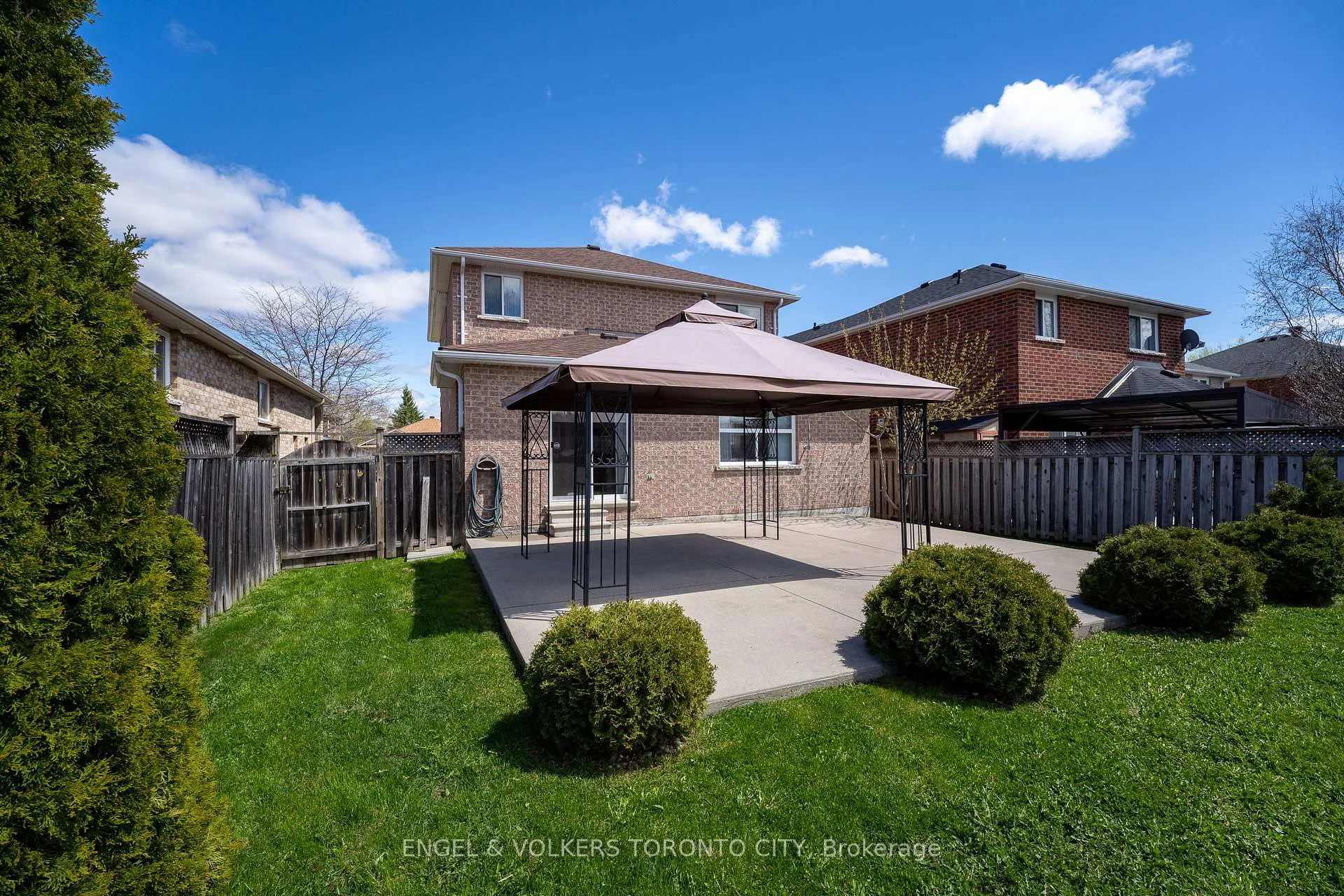 Photo 44 of 144 Buchanan Drive, New Tecumseth, Alliston — HOMEH