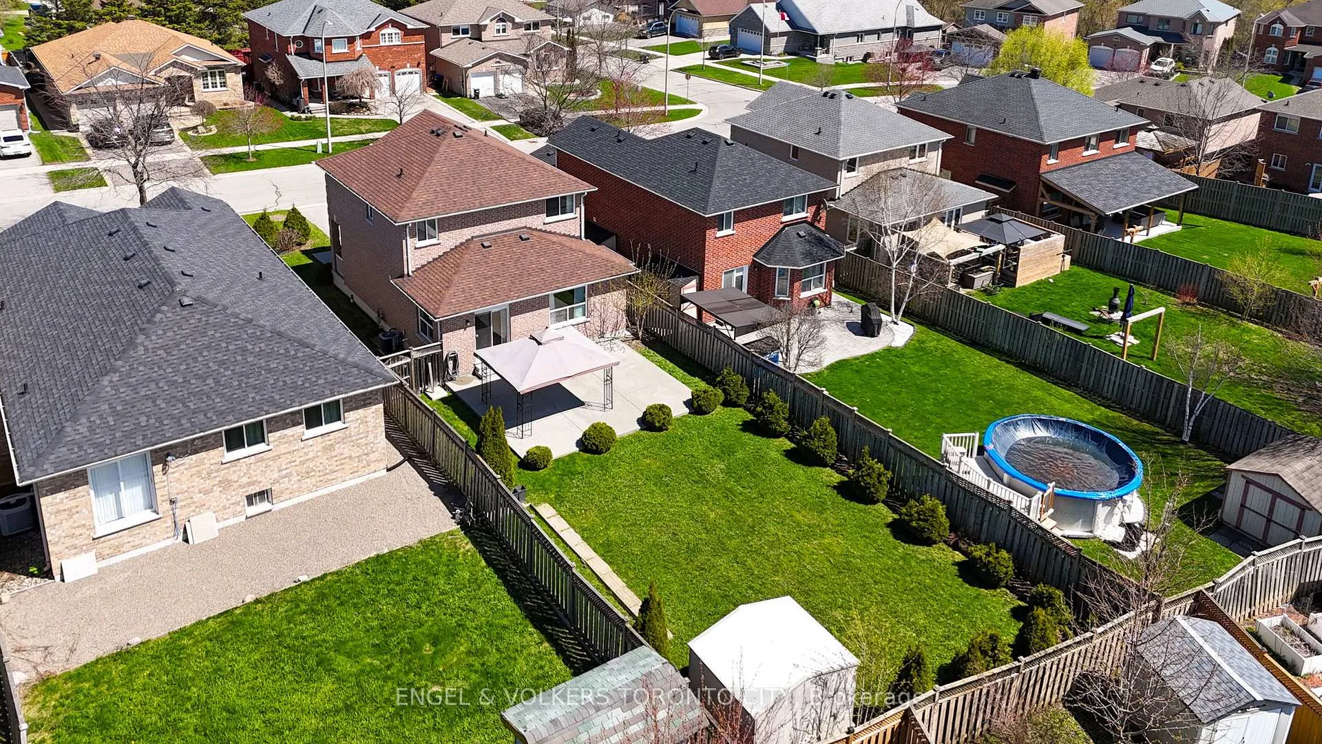 Photo 47 of 144 Buchanan Drive, New Tecumseth, Alliston — HOMEH