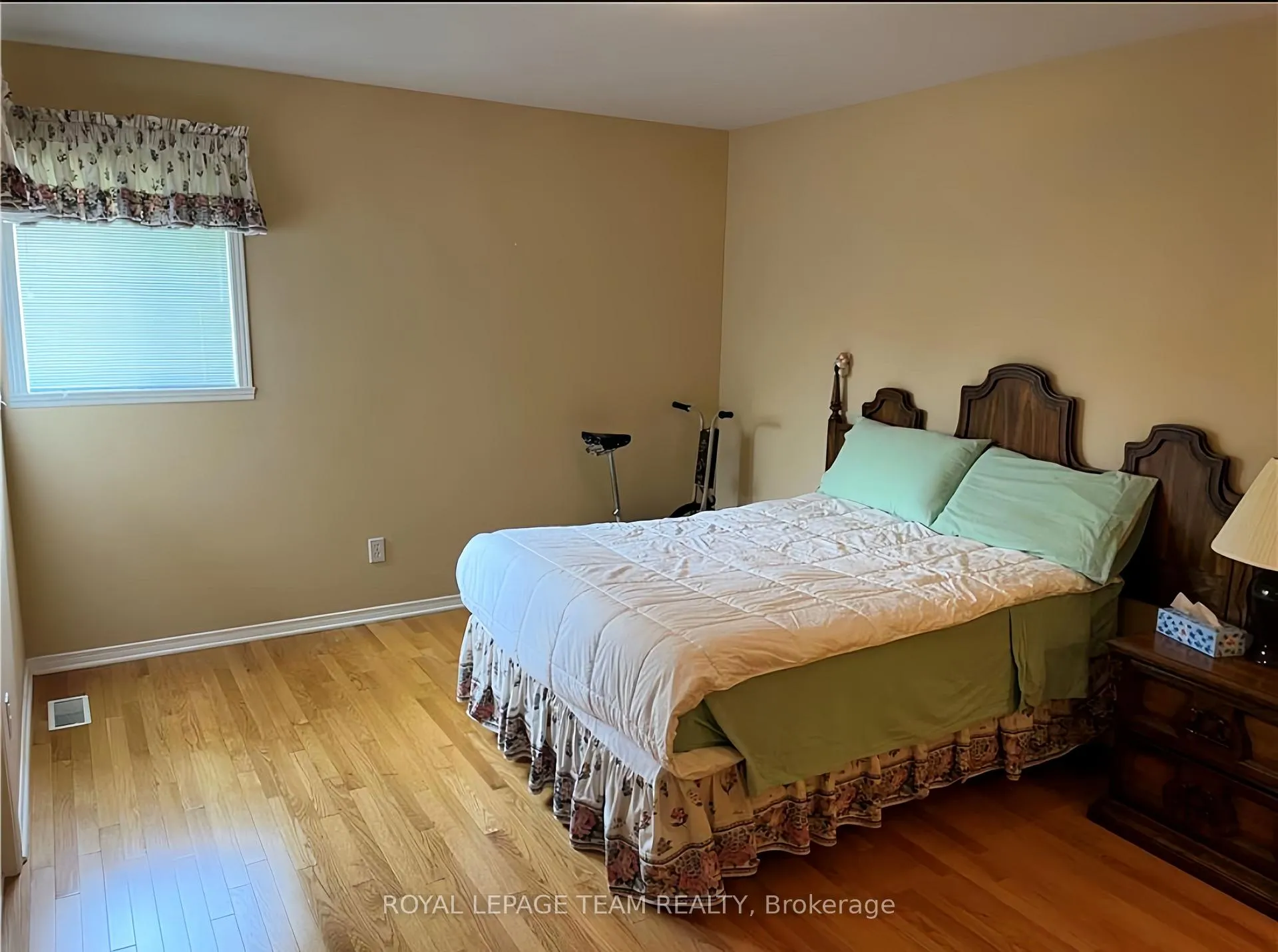 Photo 10 of 2144 Concorde Avenue, Cornwall — HOMEH