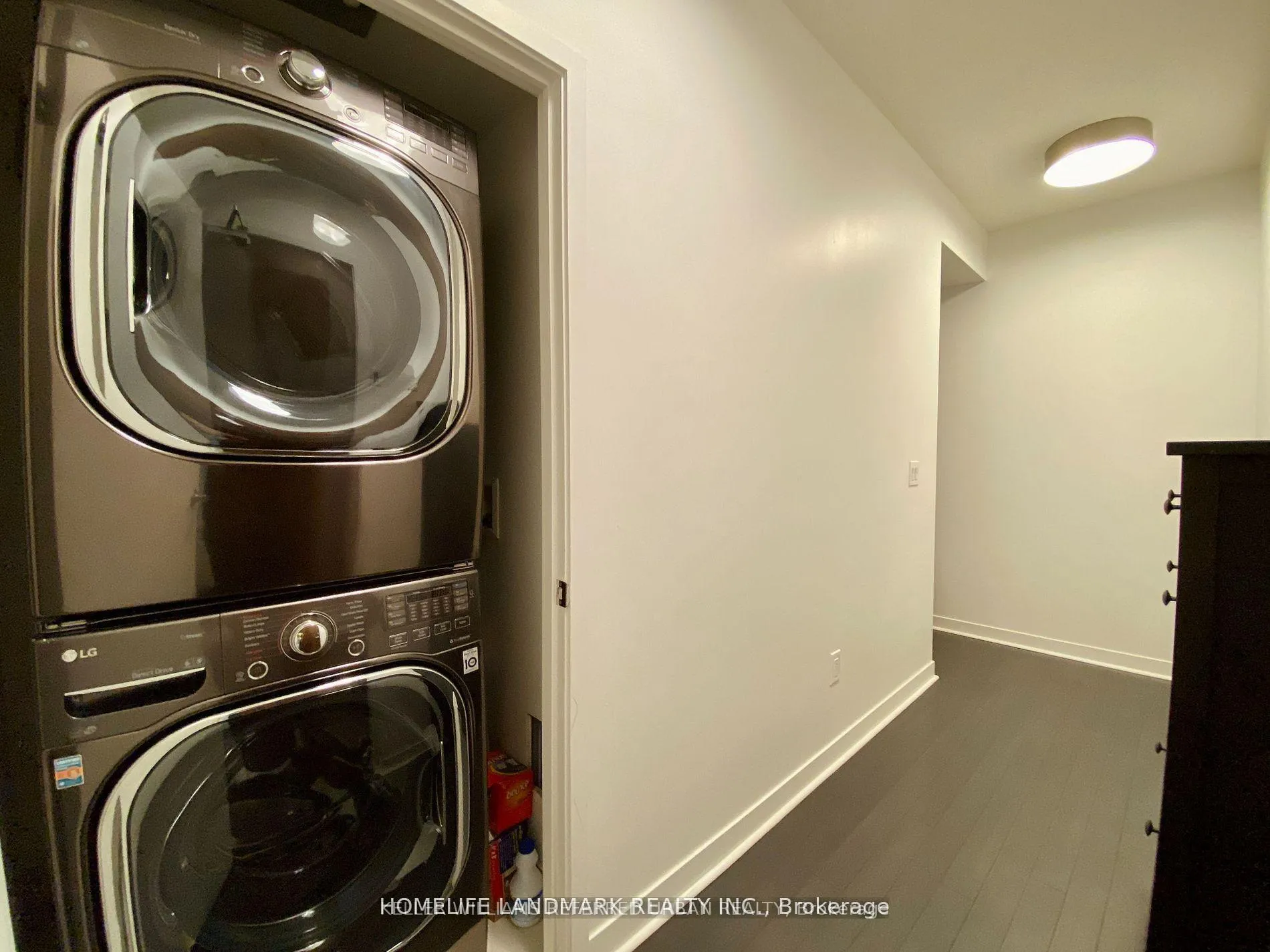 Photo 5 of Unit 2605, 360 Square One Drive, Mississauga, City Centre — HOMEH