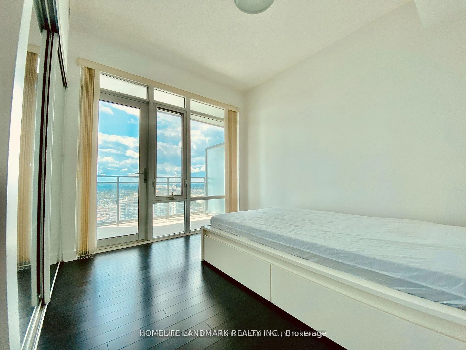 Photo 7 of Unit 2605, 360 Square One Drive, Mississauga, City Centre — HOMEH