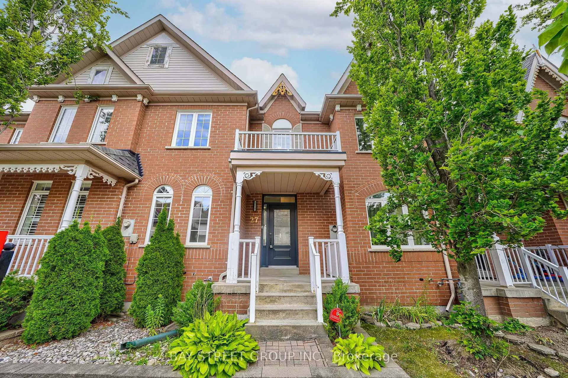 Photo 2 of 27 Dancers Drive, Markham, Angus Glen — HOMEH
