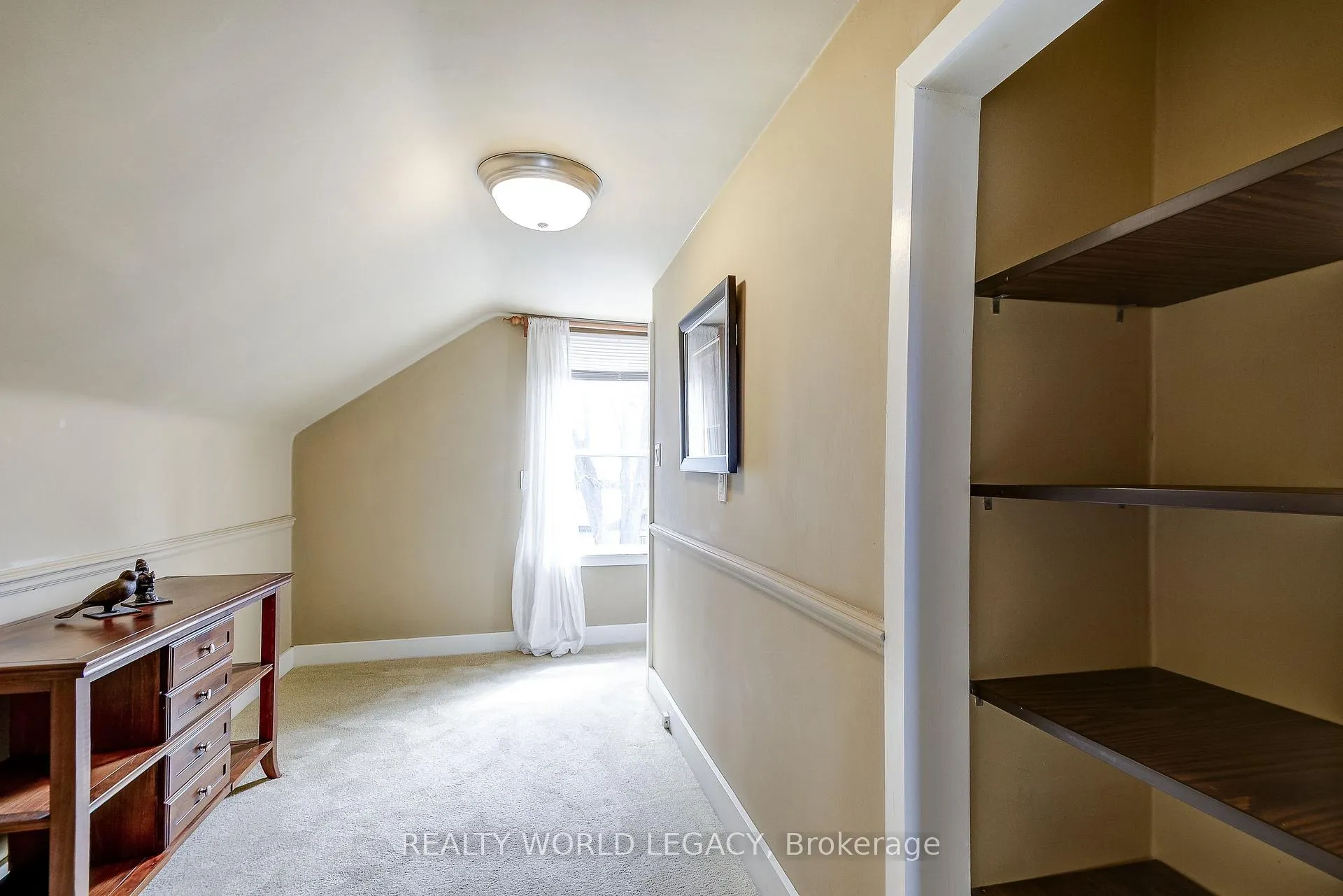 Photo 15 of 968 Stone Church Road E, Hamilton, Templemead — HOMEH