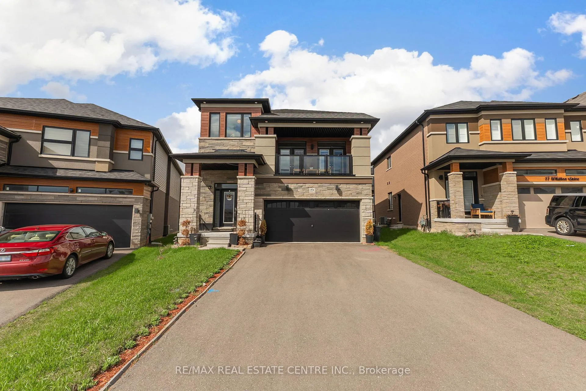 Photo 2 of 19 Whitton Road, Brant, Paris — HOMEH