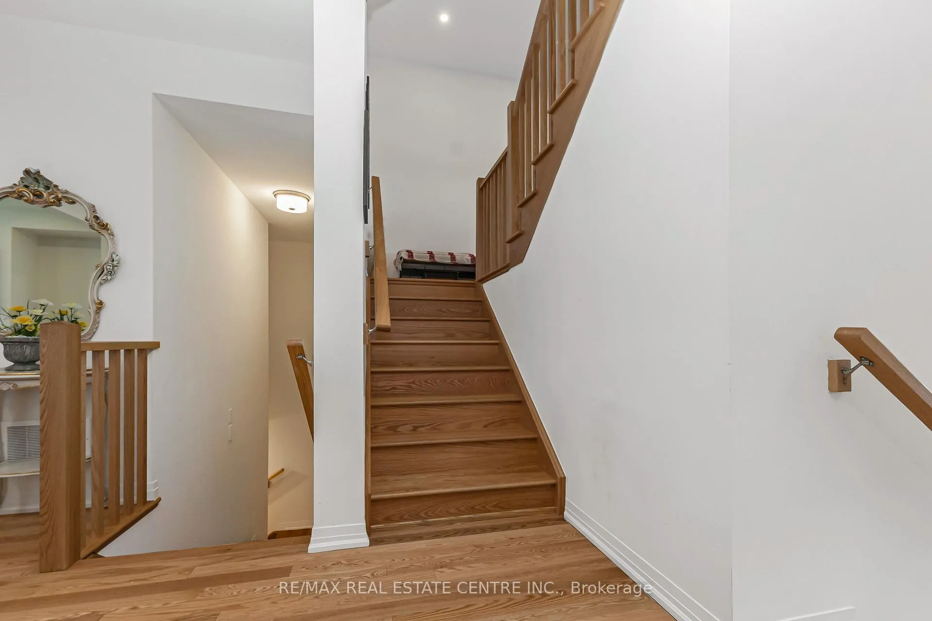 Photo 27 of 19 Whitton Road, Brant, Paris — HOMEH
