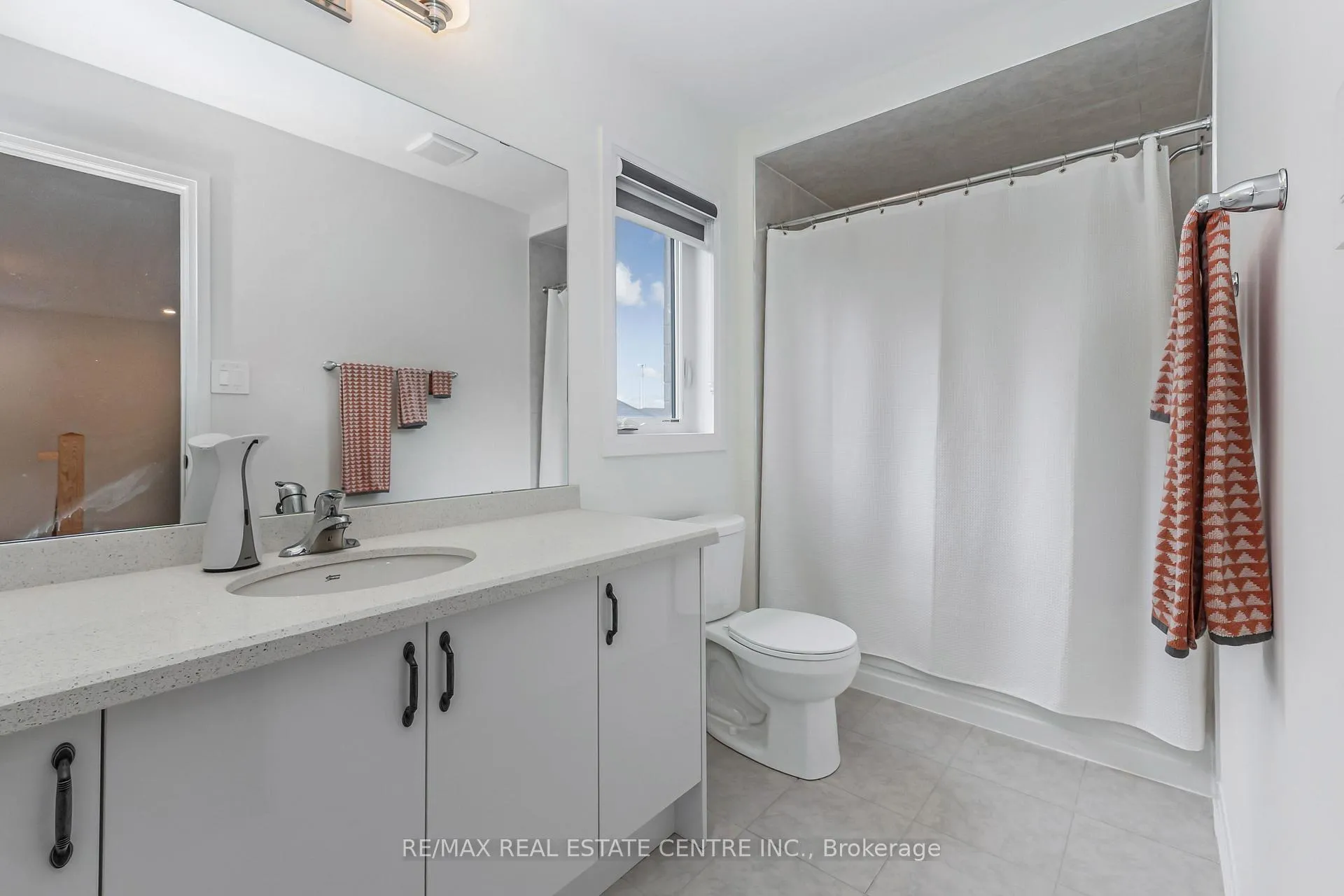 Photo 38 of 19 Whitton Road, Brant, Paris — HOMEH