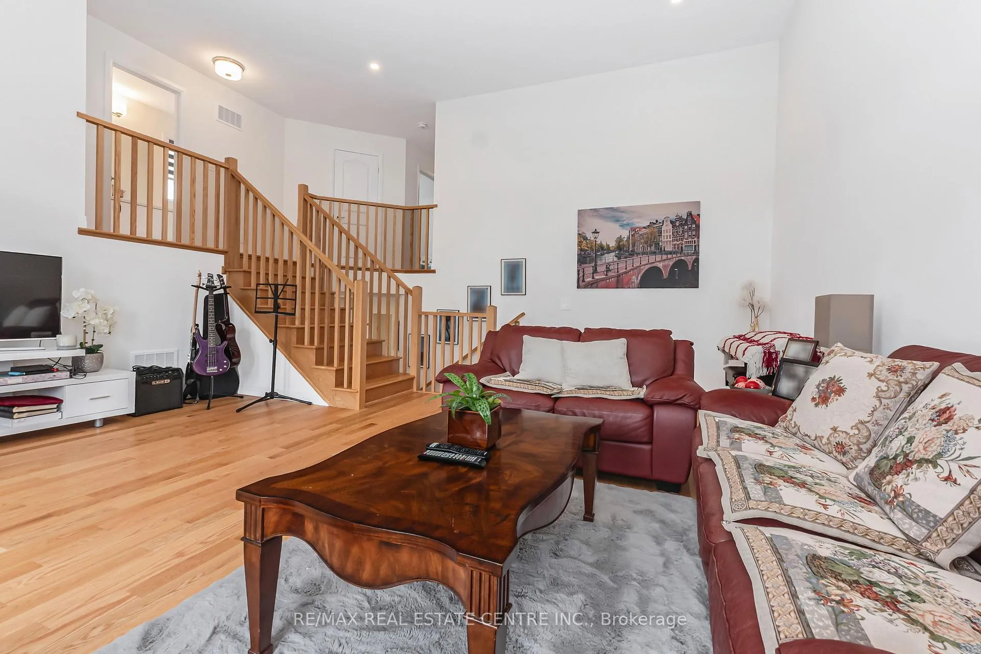 Photo 41 of 19 Whitton Road, Brant, Paris — HOMEH