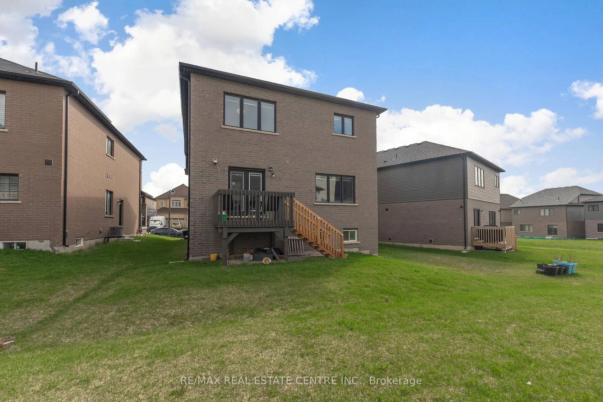 Photo 48 of 19 Whitton Road, Brant, Paris — HOMEH