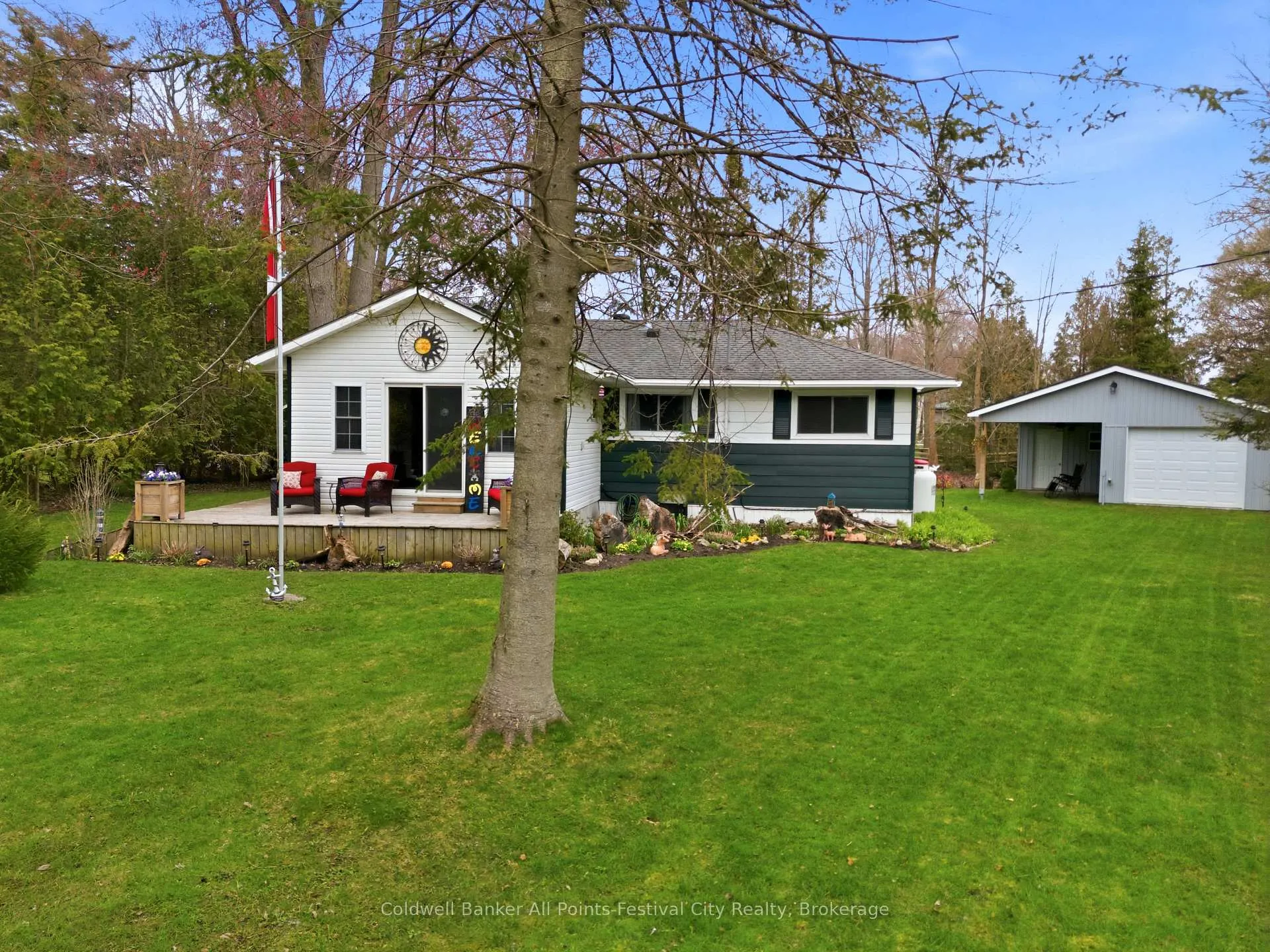 Photo 1 of 702 Yosacha Place, Huron-Kinloss — HOMEH