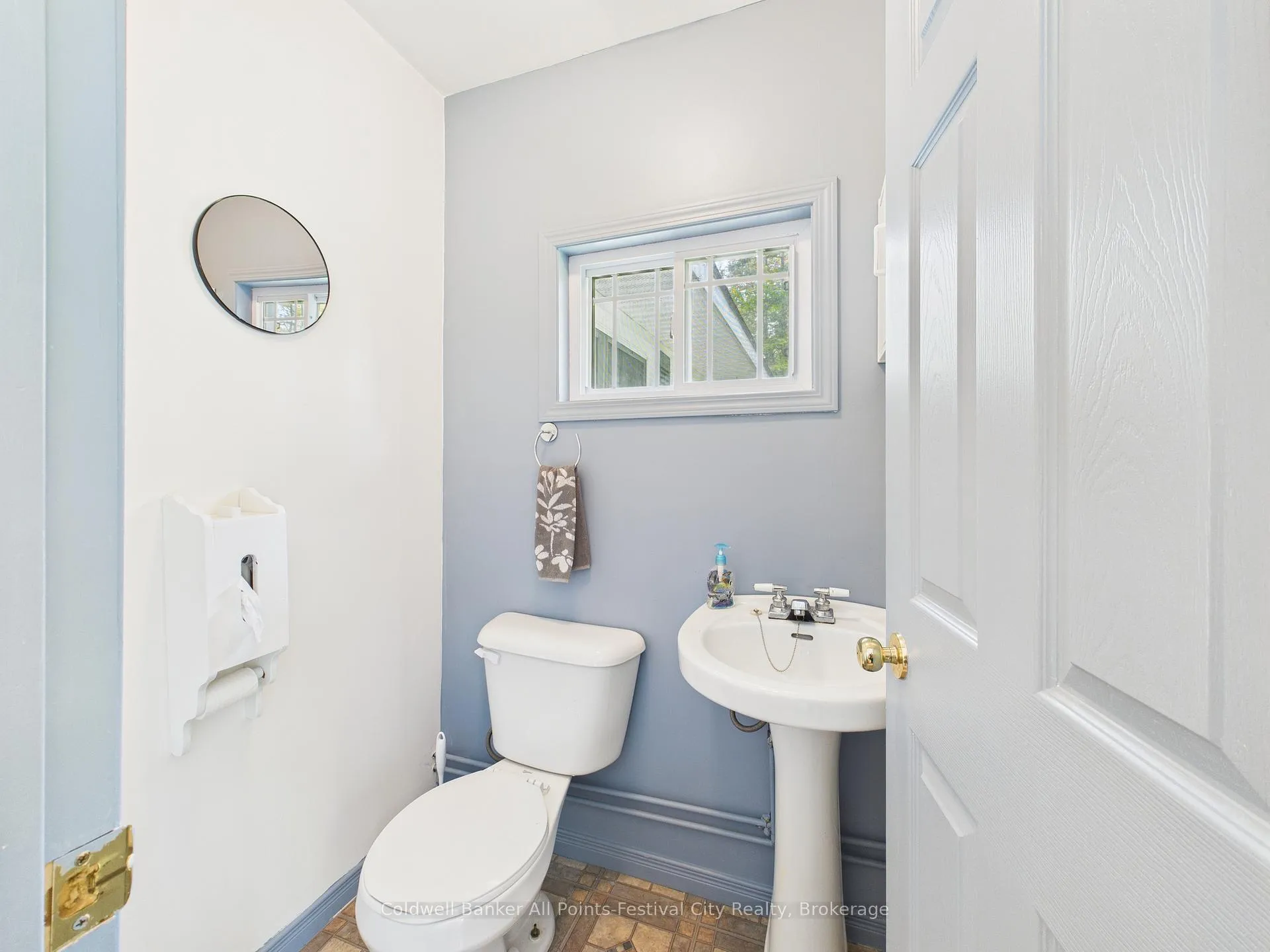 Photo 13 of 702 Yosacha Place, Huron-Kinloss — HOMEH