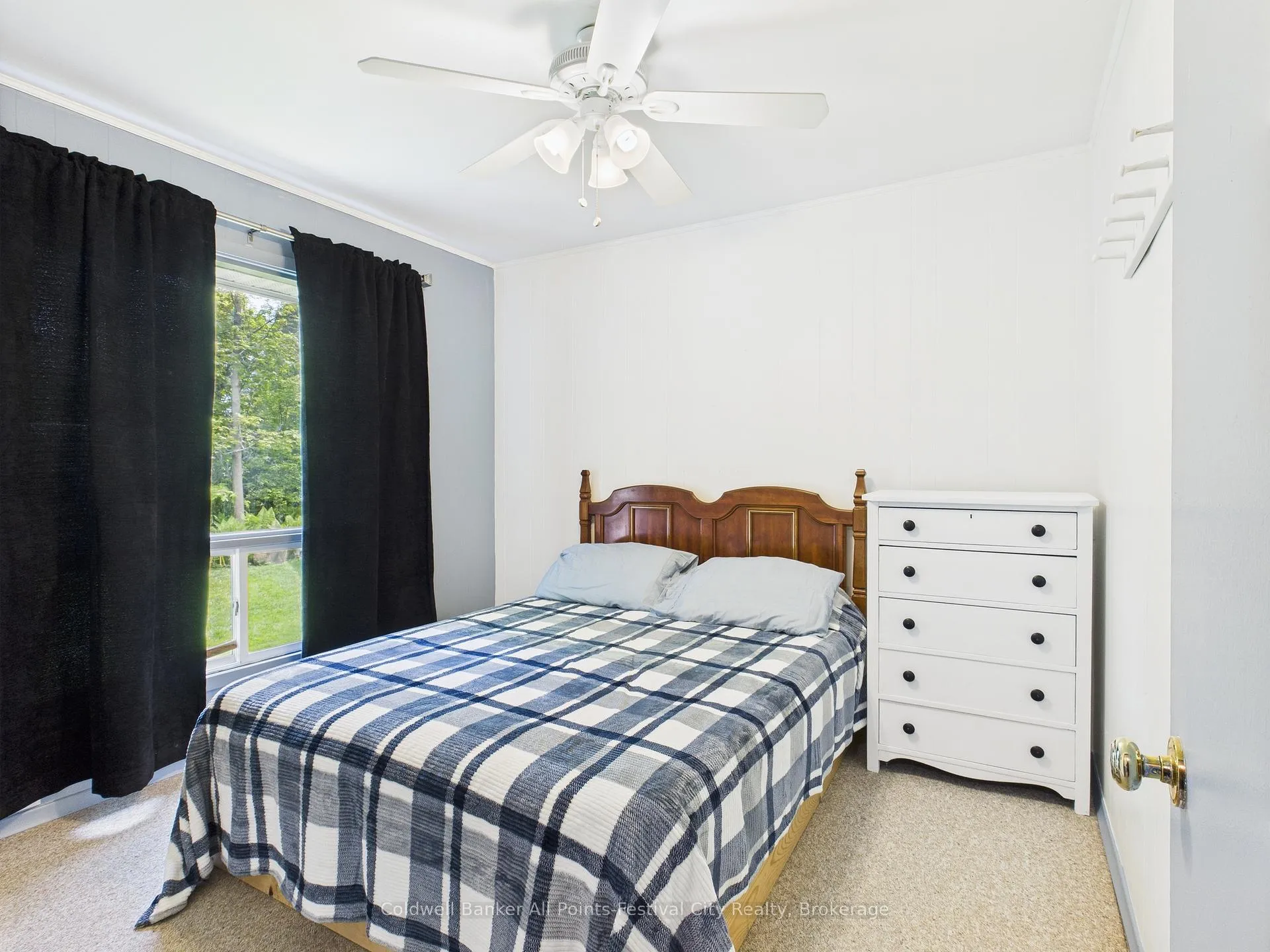 Photo 16 of 702 Yosacha Place, Huron-Kinloss — HOMEH