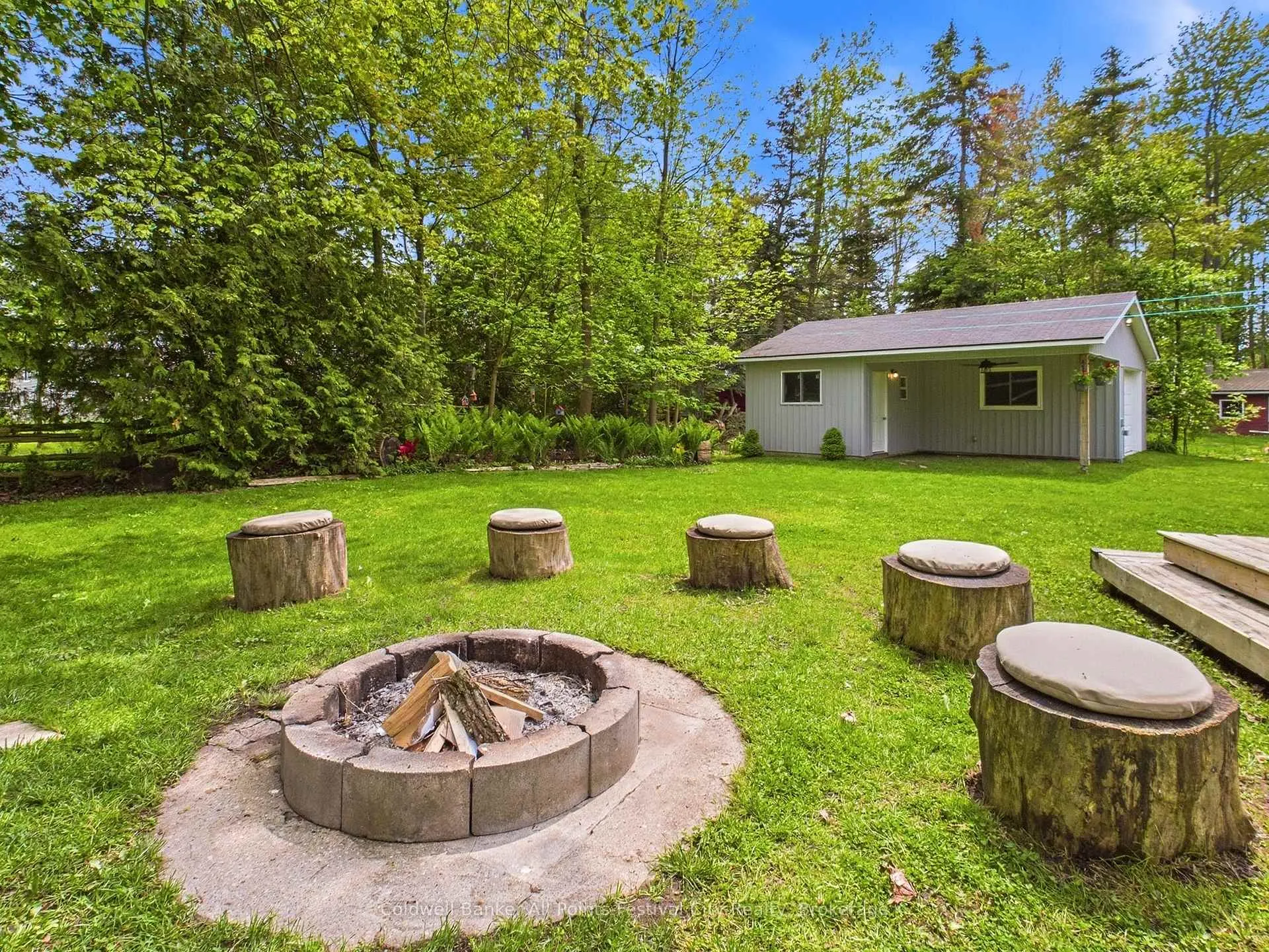 Photo 30 of 702 Yosacha Place, Huron-Kinloss — HOMEH