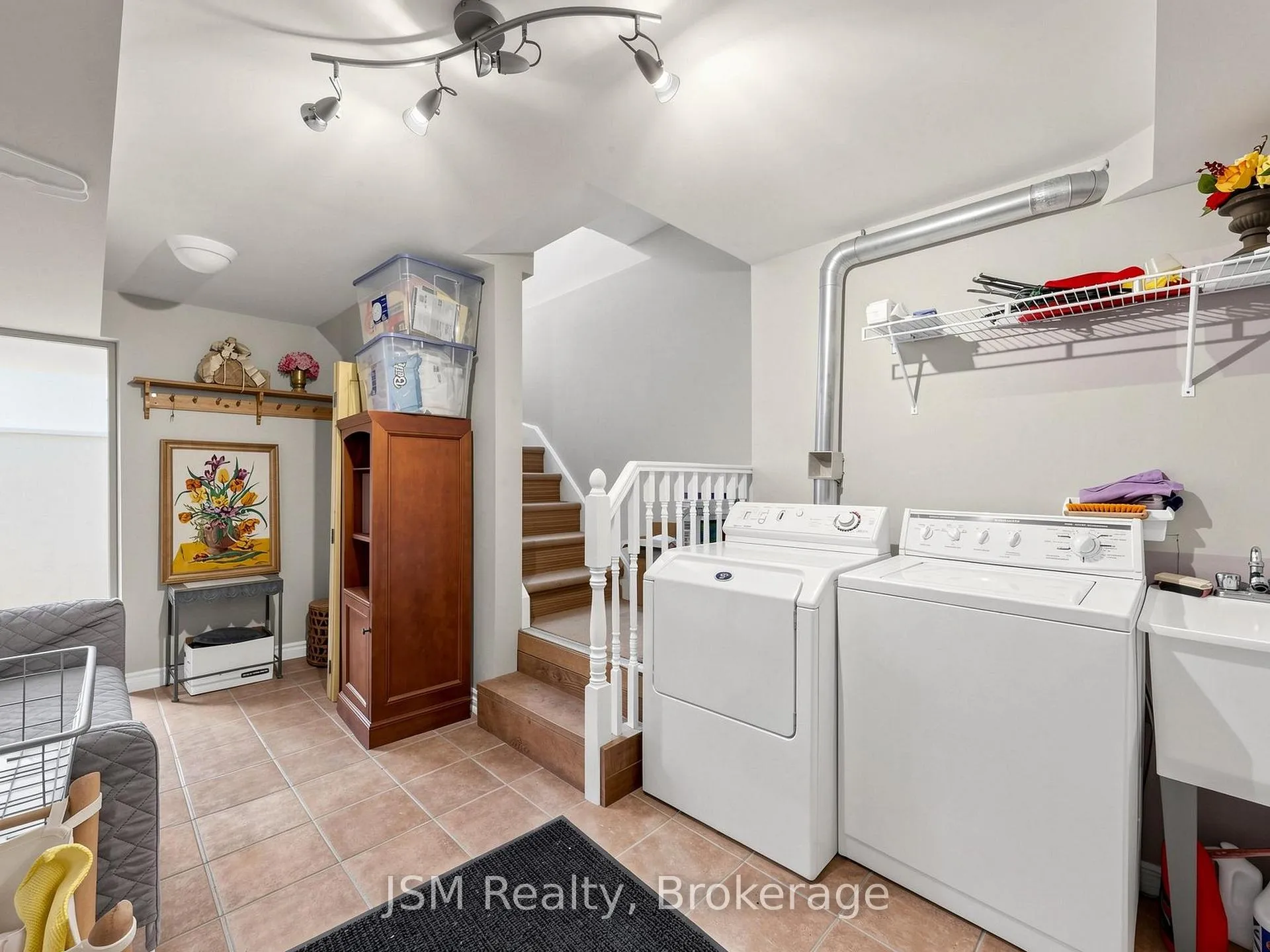 Photo 16 of Unit Lower, 577 Bud Gregory Boulevard, Mississauga, Hurontario — HOMEH
