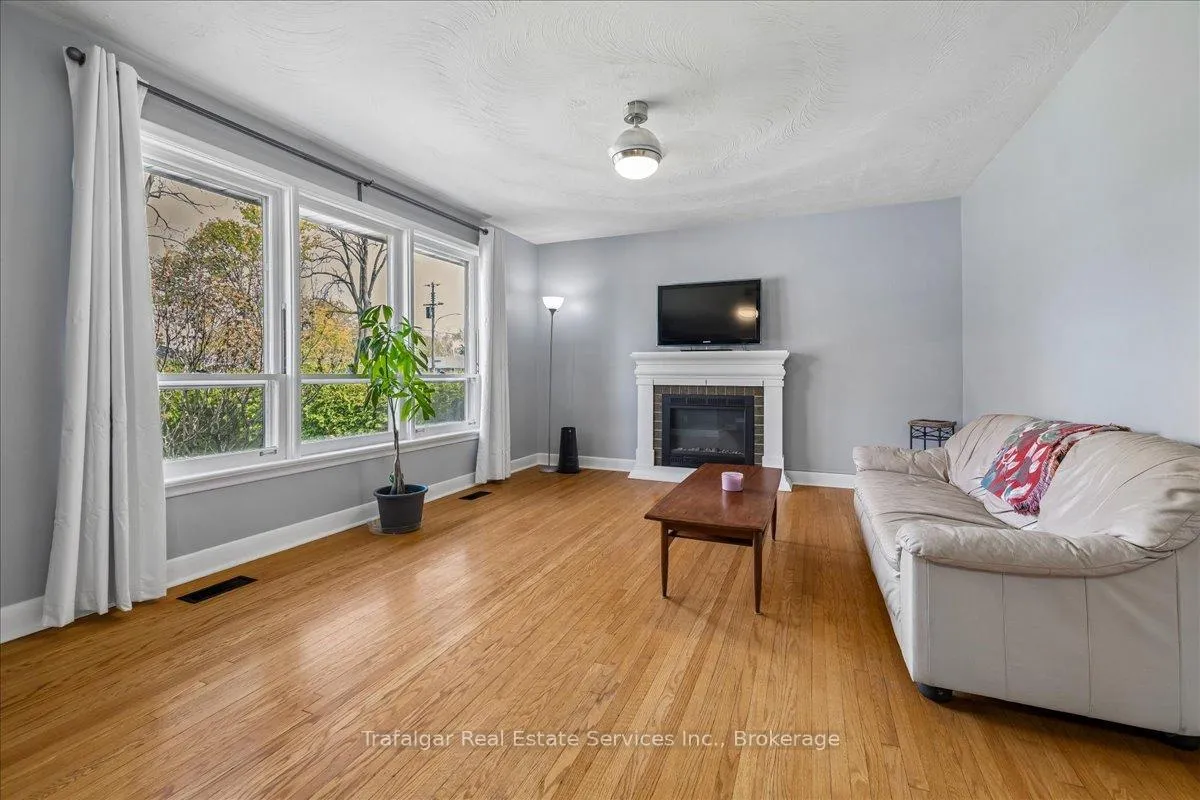 Photo 8 of 2286 Prospect Street, Burlington, Brant — HOMEH