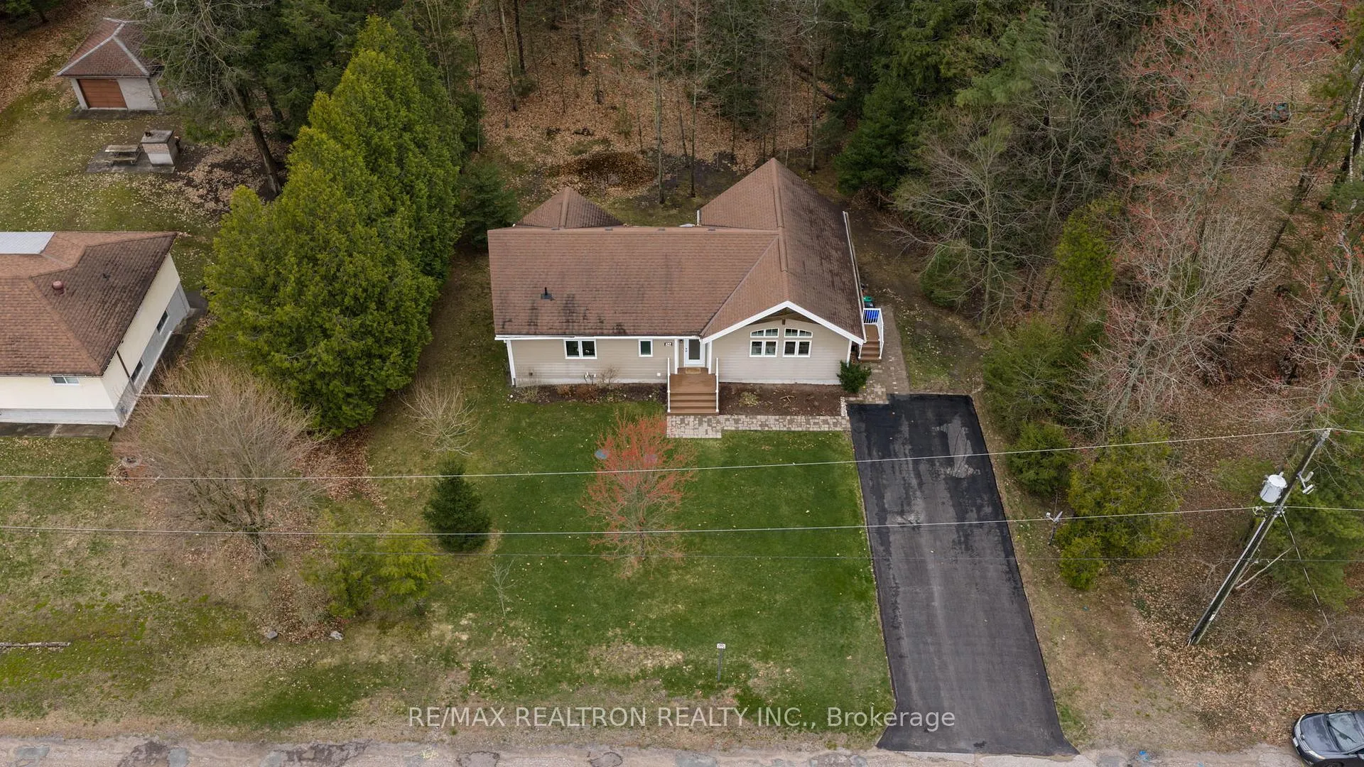 Photo 42 of 26 Old Trail Road, Tiny, Rural Tiny — HOMEH
