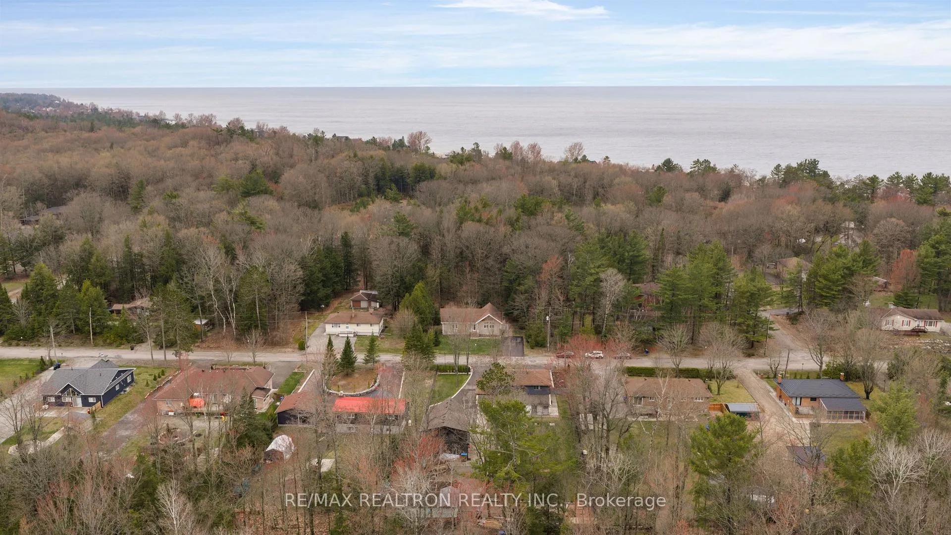 Photo 46 of 26 Old Trail Road, Tiny, Rural Tiny — HOMEH