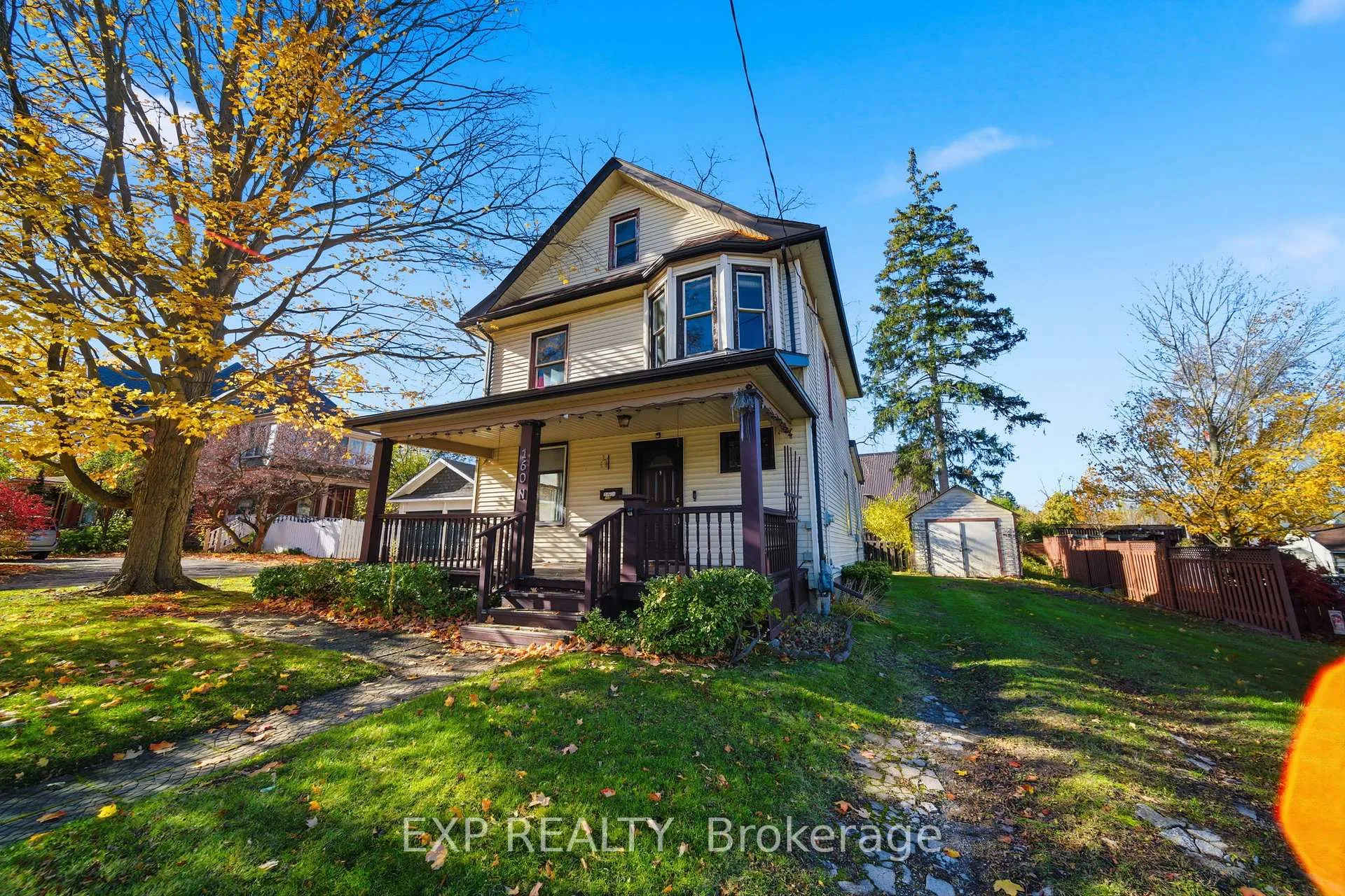 Photo 2 of 160 Head Street N, Norfolk, Simcoe — HOMEH