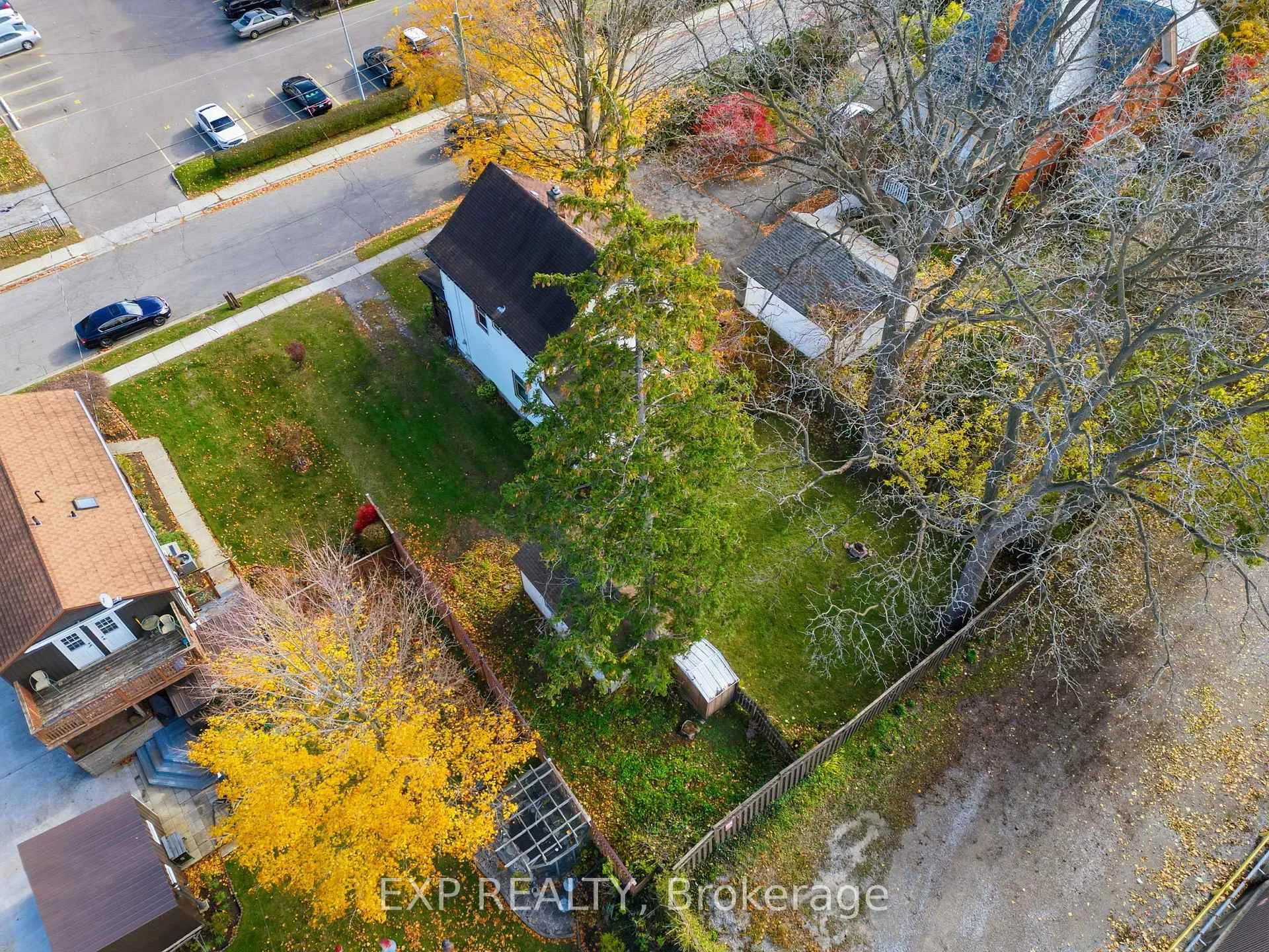 Photo 5 of 160 Head Street N, Norfolk, Simcoe — HOMEH