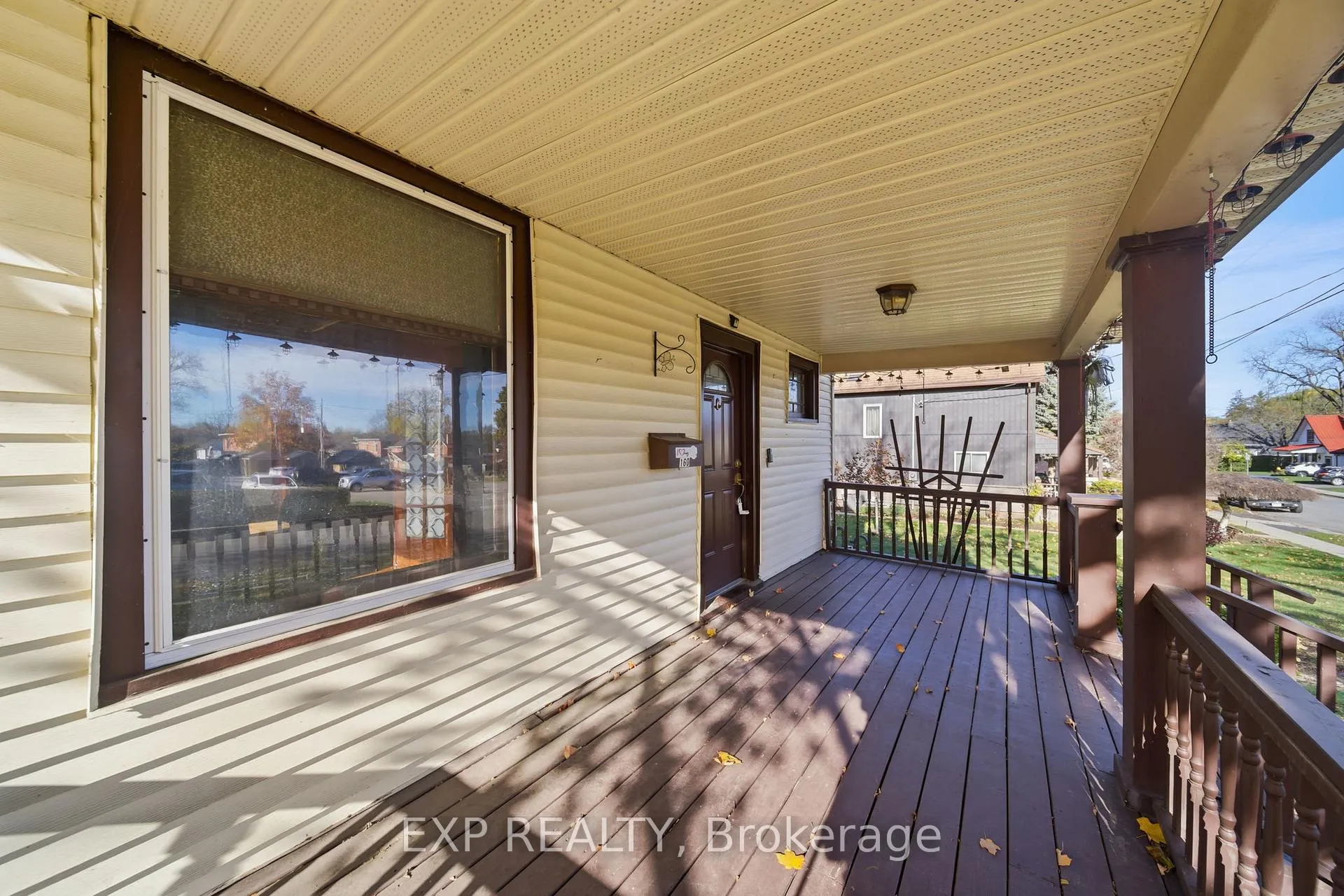 Photo 8 of 160 Head Street N, Norfolk, Simcoe — HOMEH