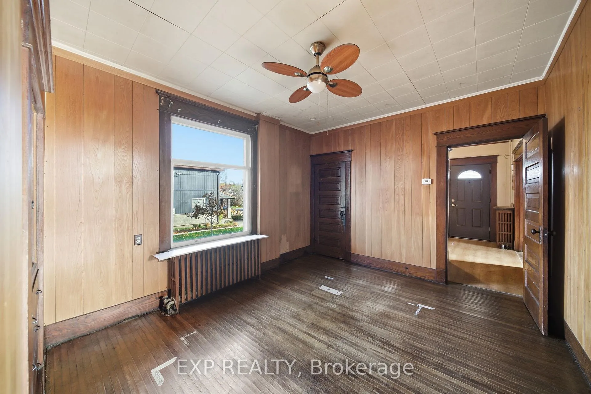 Photo 17 of 160 Head Street N, Norfolk, Simcoe — HOMEH