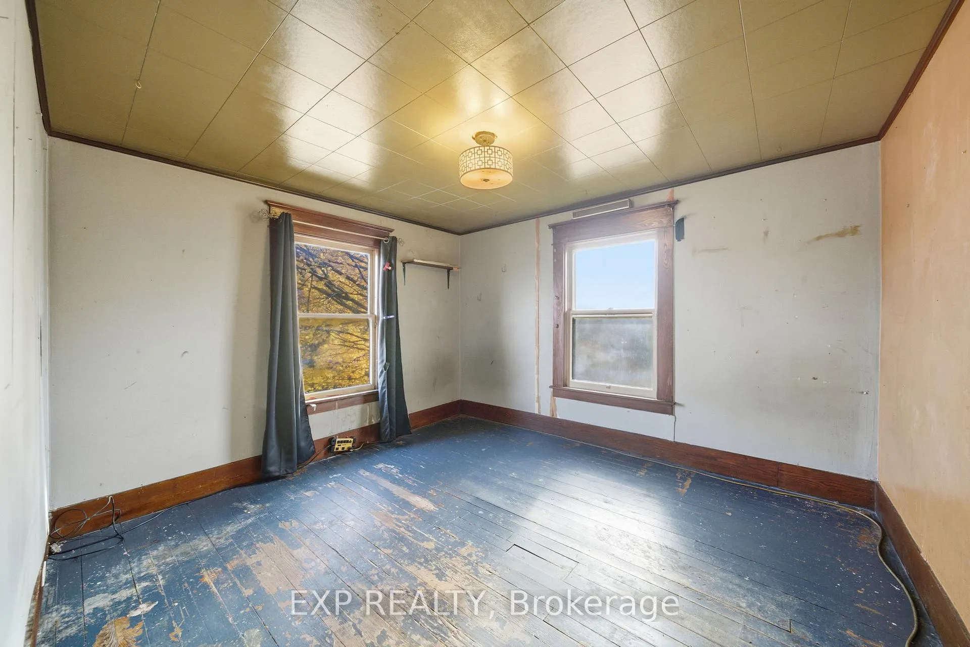 Photo 26 of 160 Head Street N, Norfolk, Simcoe — HOMEH