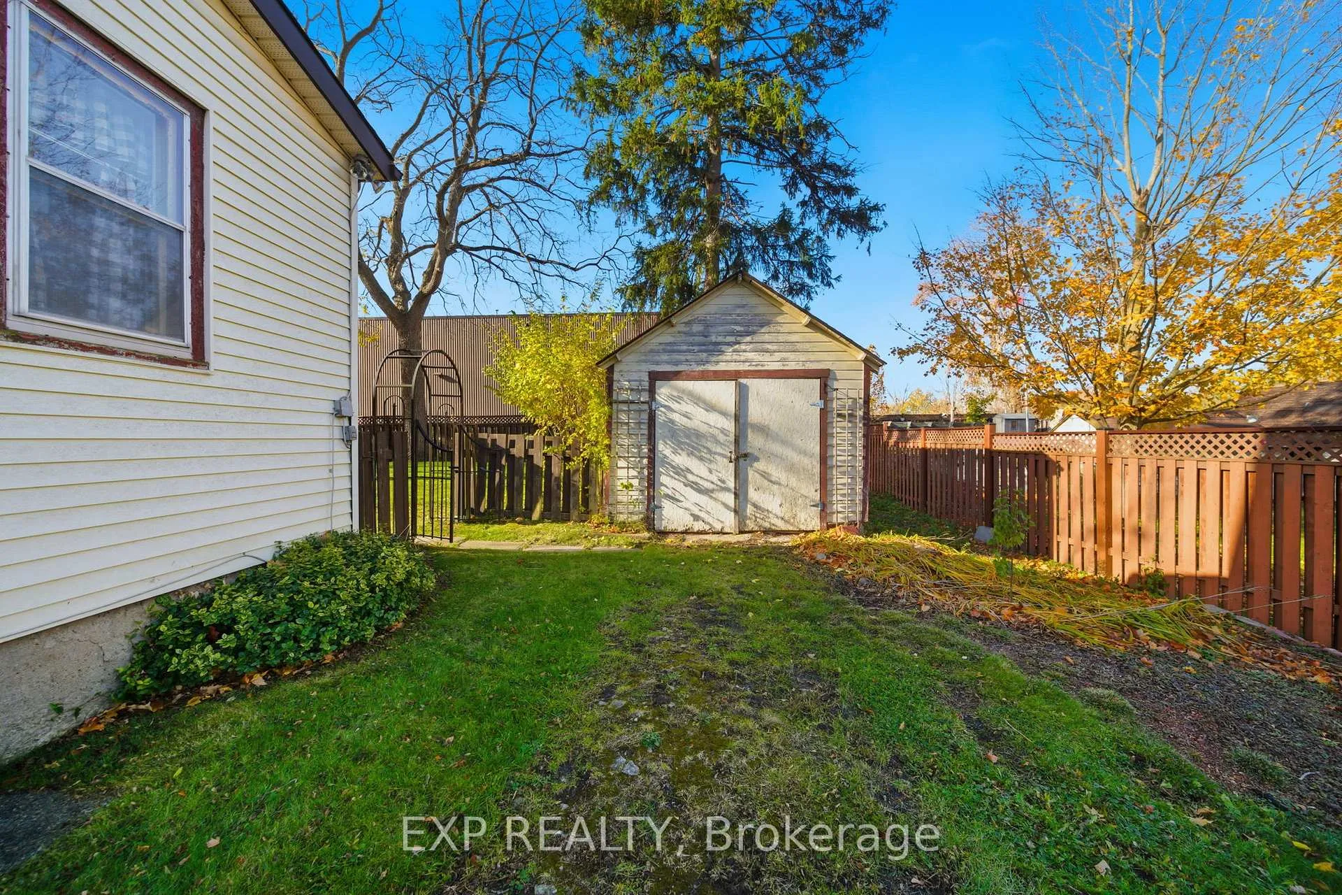 Photo 41 of 160 Head Street N, Norfolk, Simcoe — HOMEH