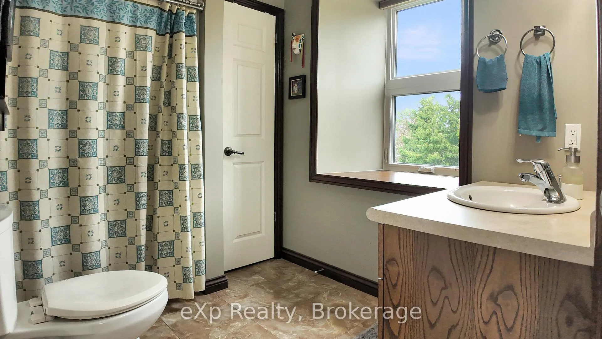 Photo 17 of 372 Adam Street, West Grey — HOMEH