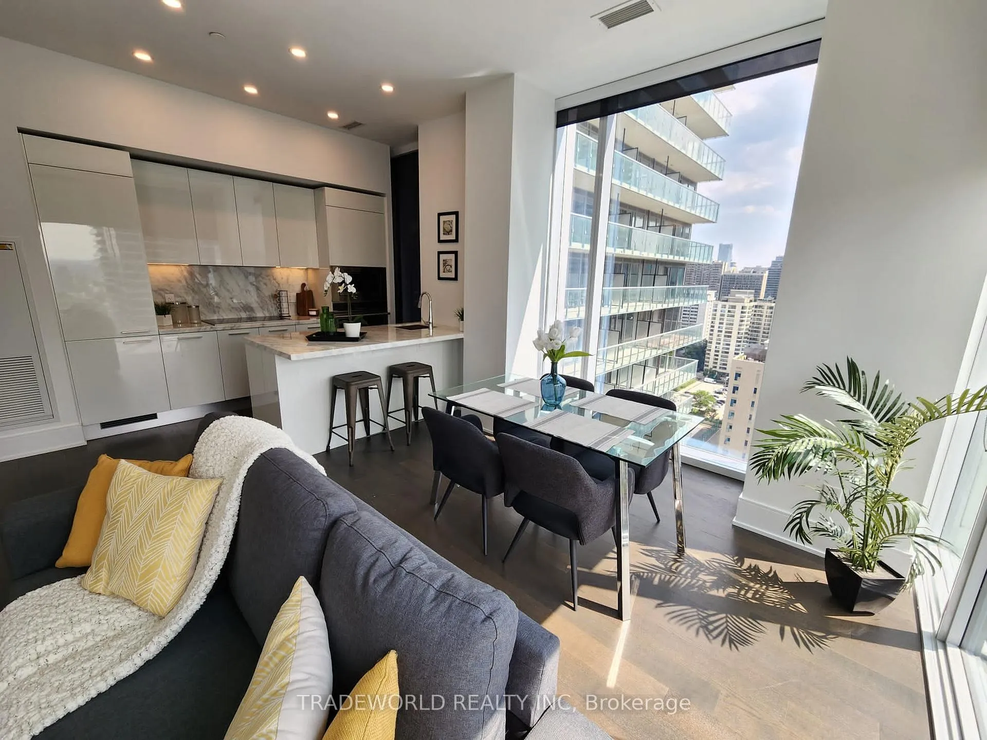 Photo 23 of Unit 2112, 1 Gloucester Street, Toronto, Church-Yonge Corridor — HOMEH