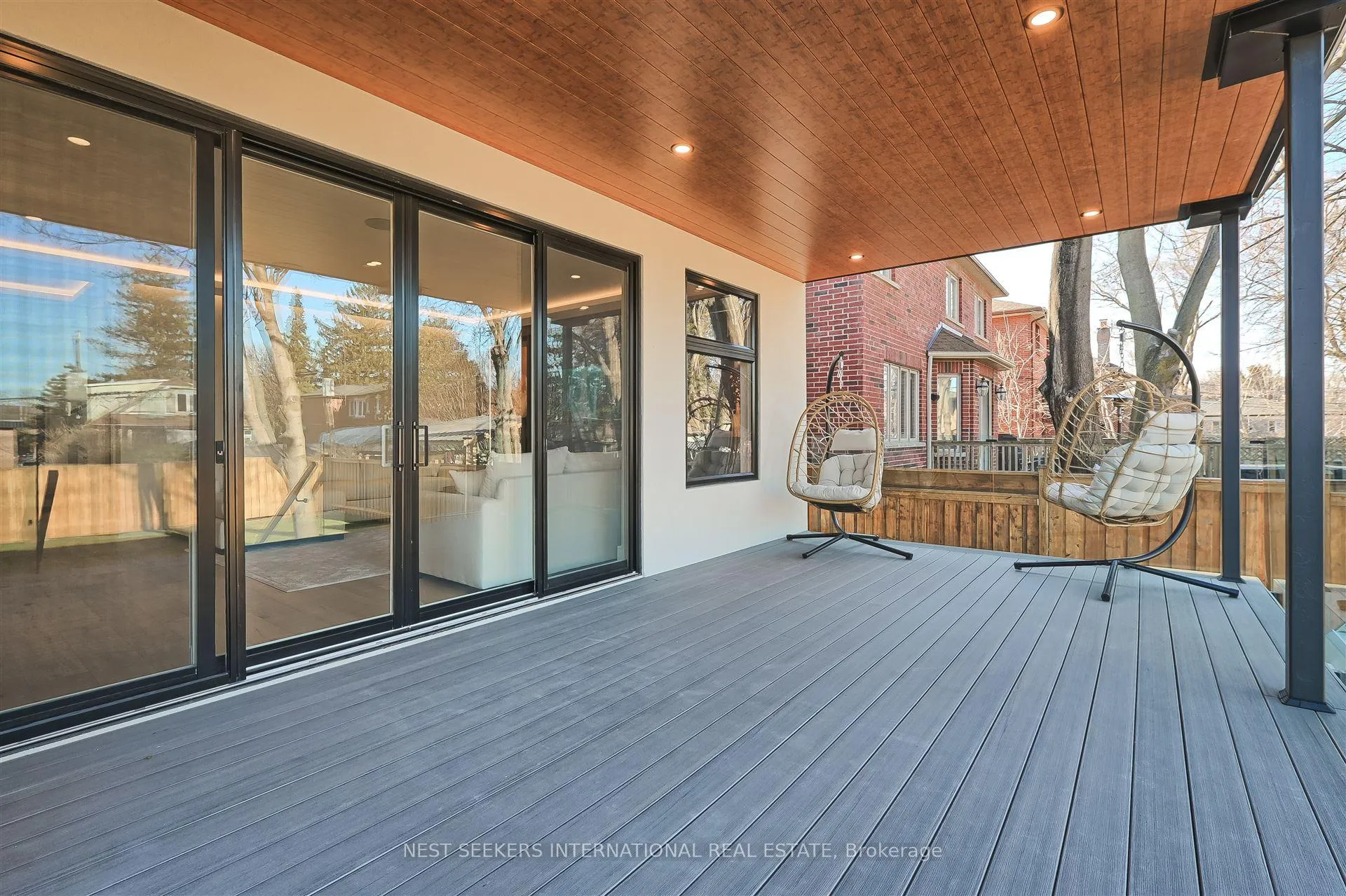 Photo 45 of 27 Inverleigh Drive, Etobicoke, Stonegate-Queensway — HOMEH