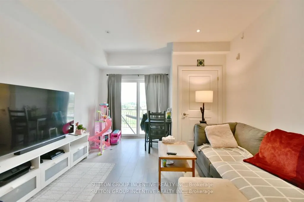 Photo 6 of Unit 608, 299 Cundles Road E, Barrie, Alliance — HOMEH