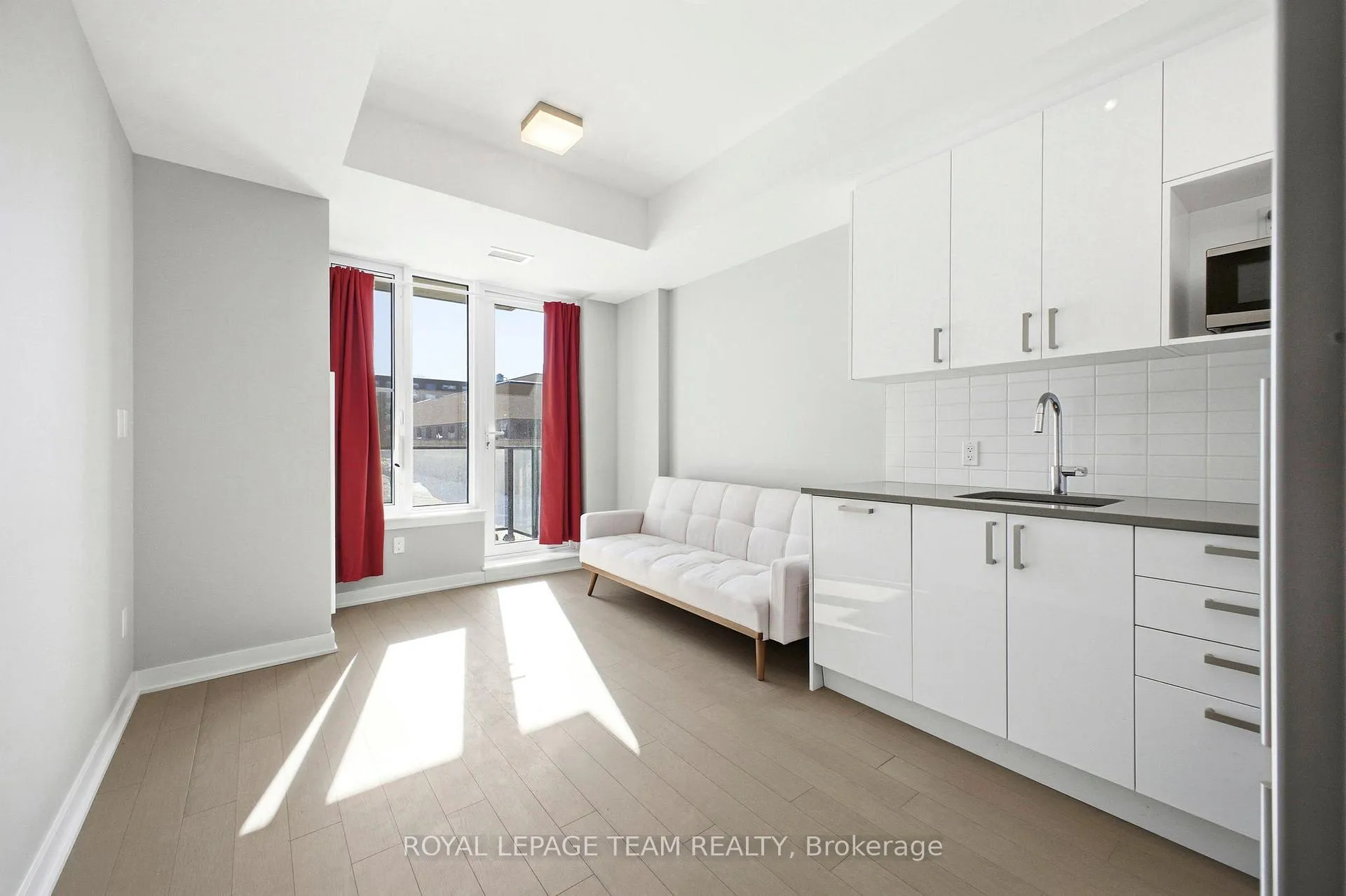 Photo 3 of Unit 209, 360 Deschatelets Avenue E, Ottawa, Ottawa East — HOMEH