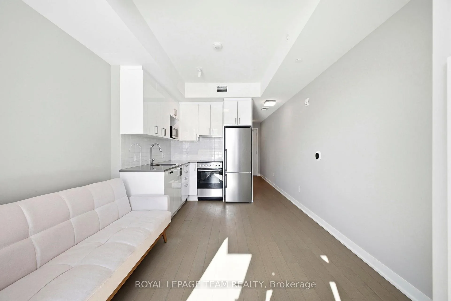 Photo 4 of Unit 209, 360 Deschatelets Avenue E, Ottawa, Ottawa East — HOMEH