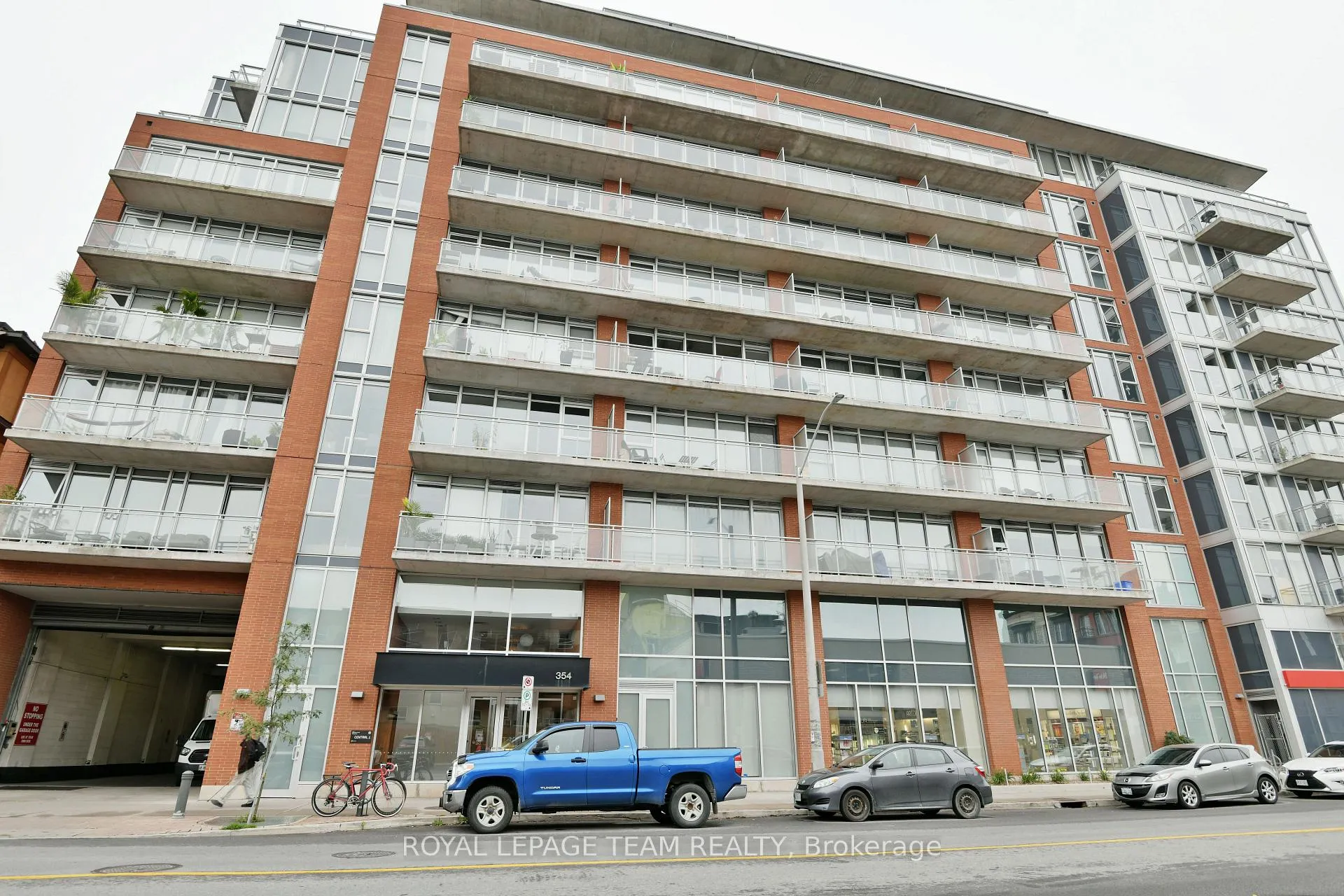 Front of Unit 312, 354 Gladstone Street