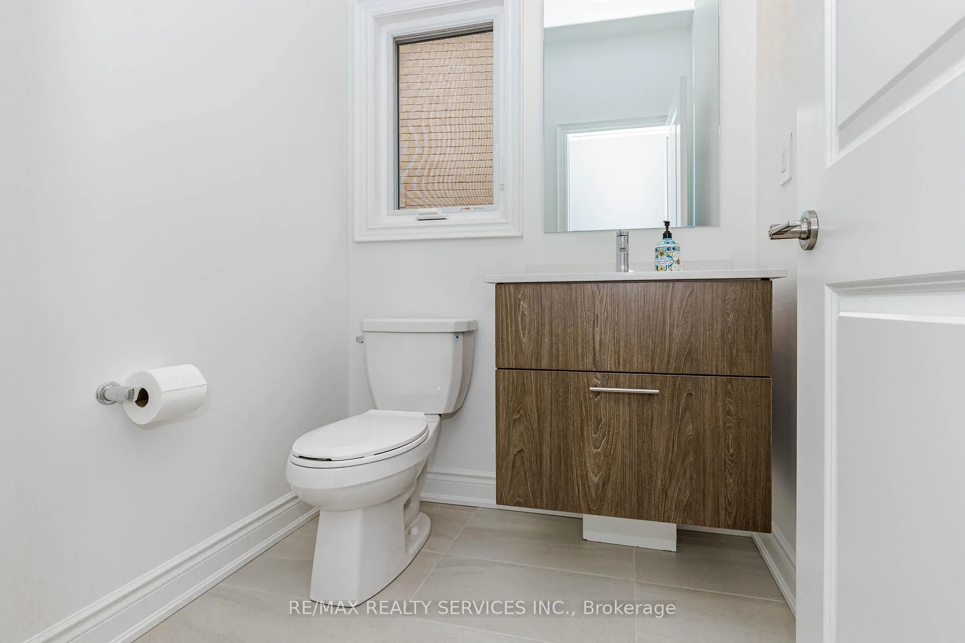 Photo 14 of 66 Circleview Crescent, Brampton, Bram West — HOMEH