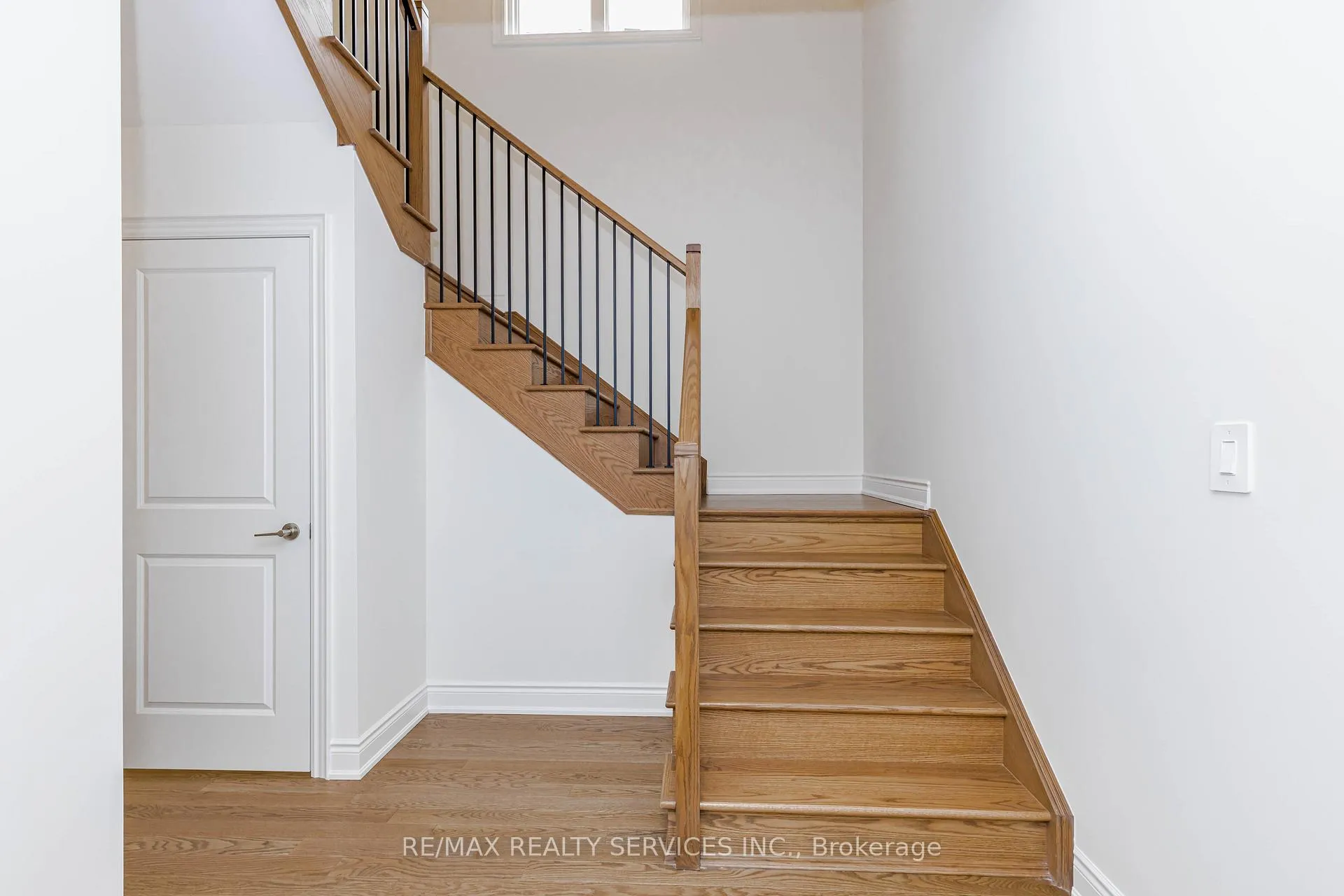 Photo 15 of 66 Circleview Crescent, Brampton, Bram West — HOMEH