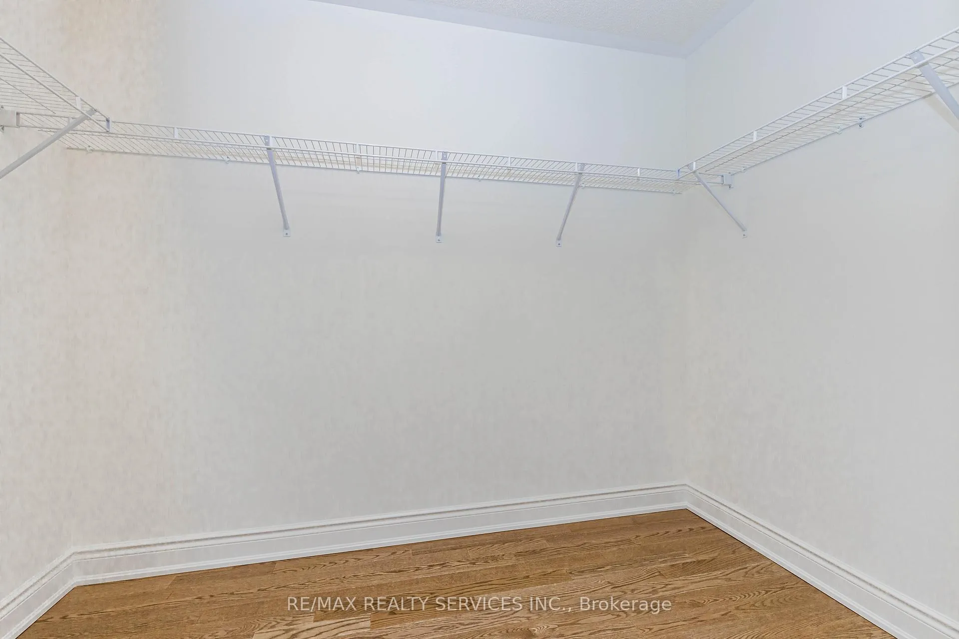 Photo 19 of 66 Circleview Crescent, Brampton, Bram West — HOMEH